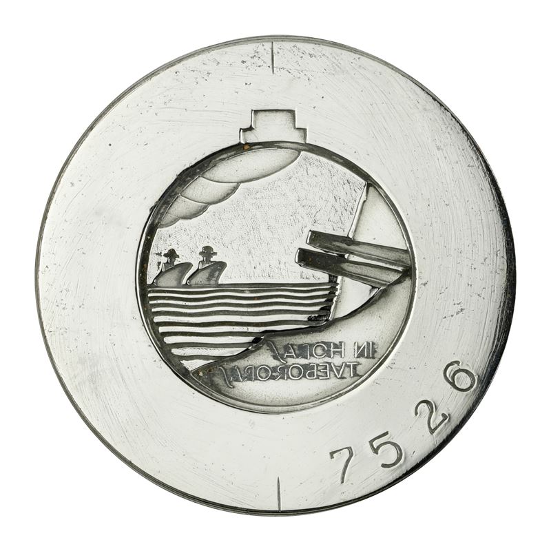 N in Horas Tuebor Oras 49 X 40 MM