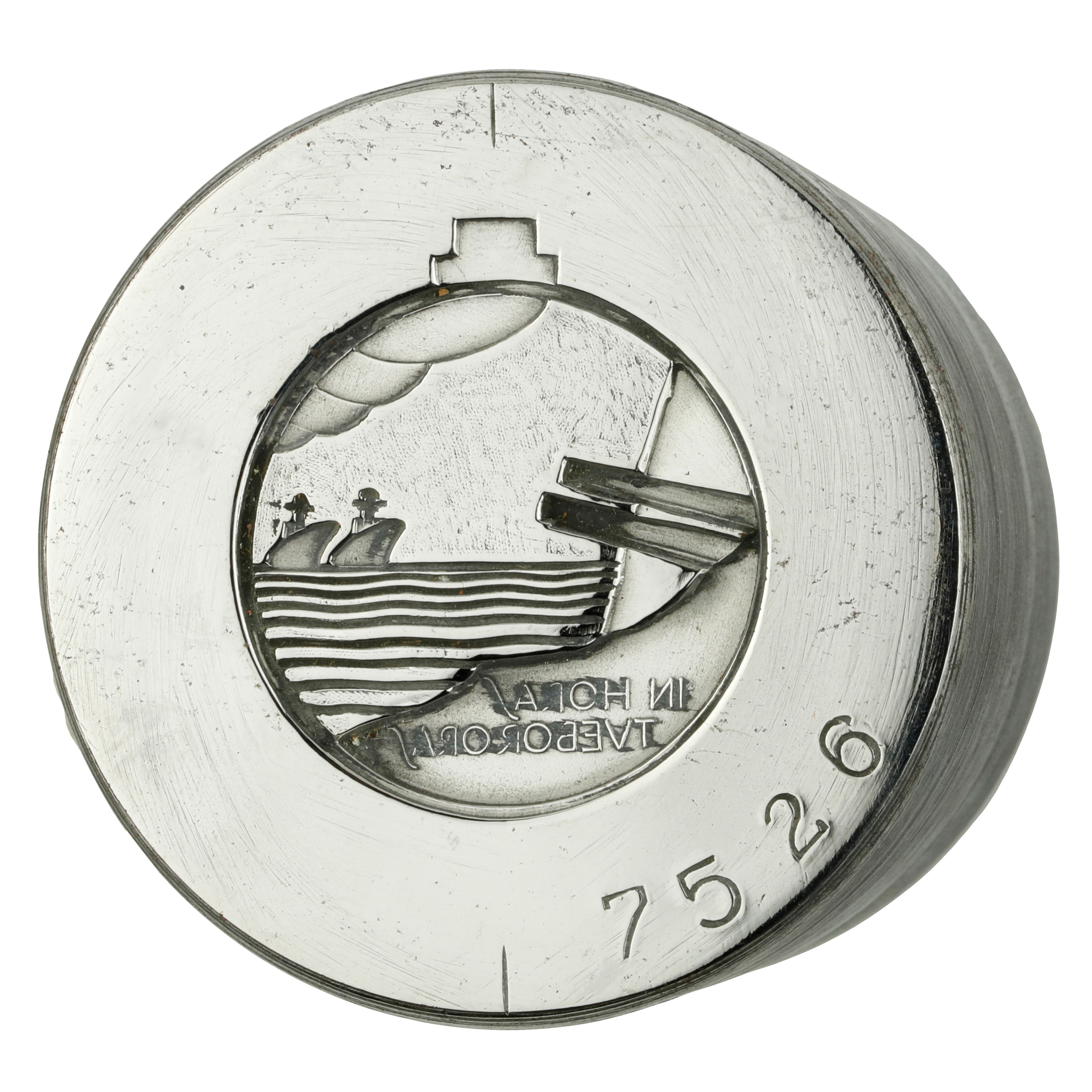 N in Horas Tuebor Oras 49 X 40 MM