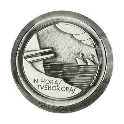 P in Horas Tuebor Oras 40 X 39 MM