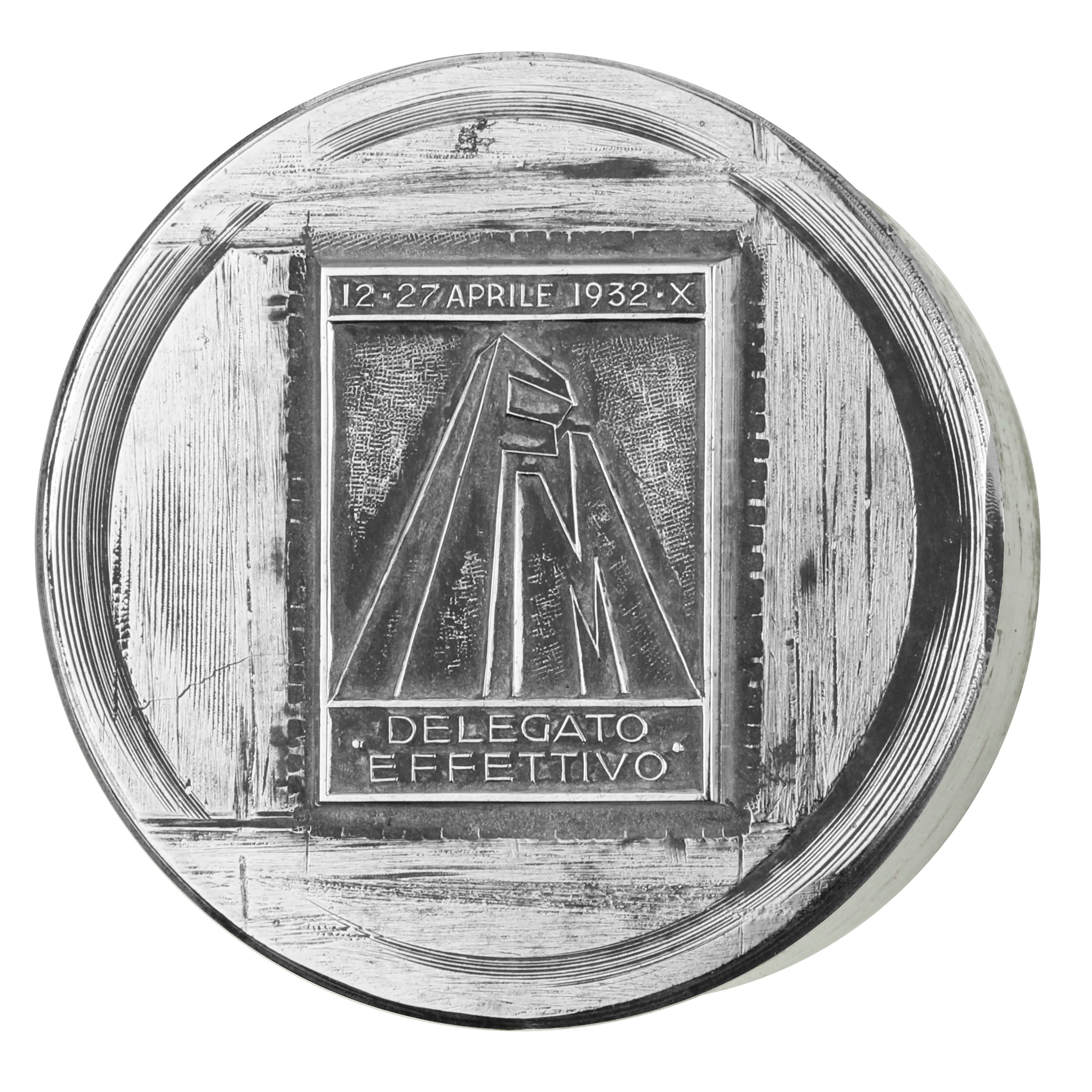 P 12-27 Aprile 1932 X F M Delegato Effettivo 43 X 25 MM