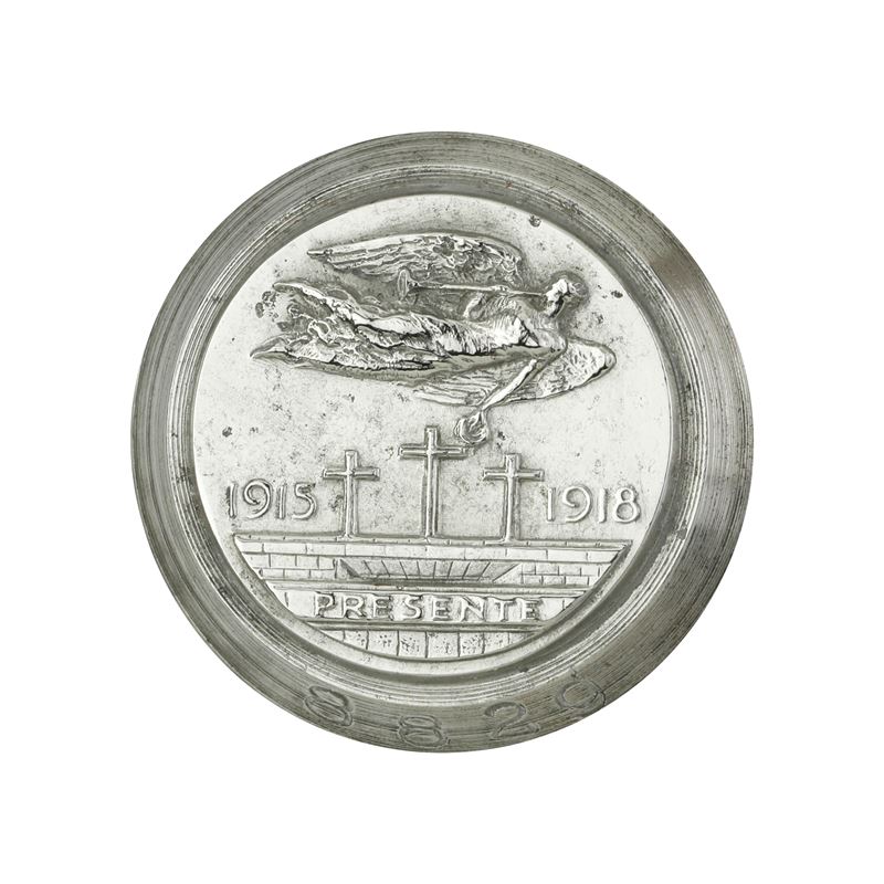 P 1915-1918 Presente 35 X 36 MM