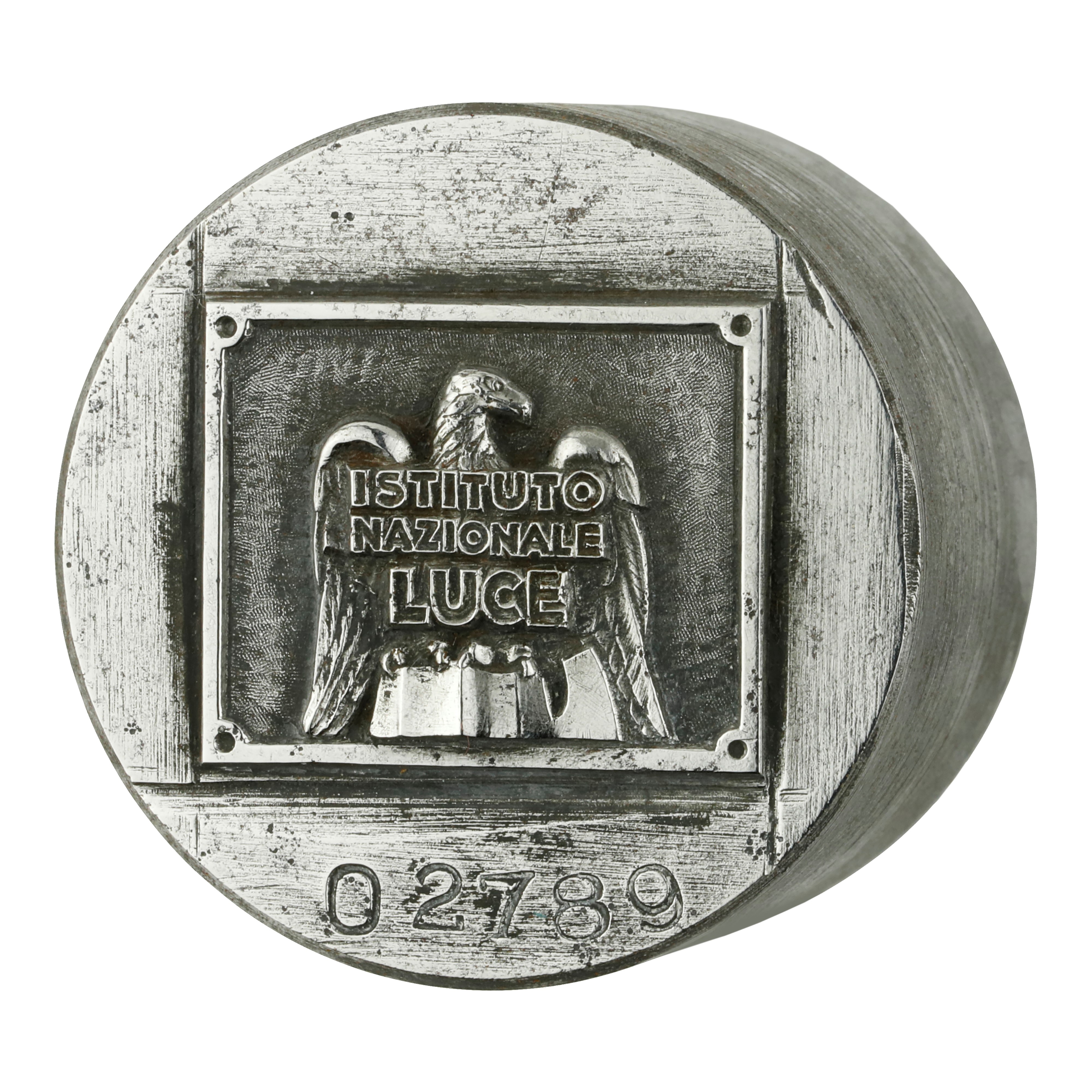P Istituto Provinciale Luce 41 X 38 MM