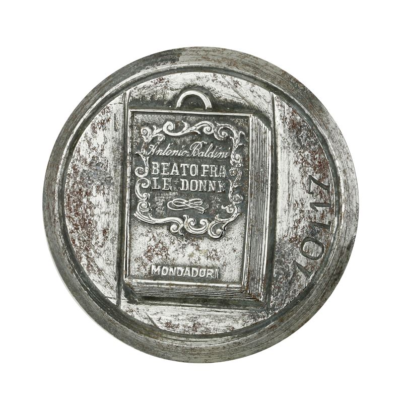 P Antonio Baldini Beato fra le Donne Mondadori. 42 X 38 MM