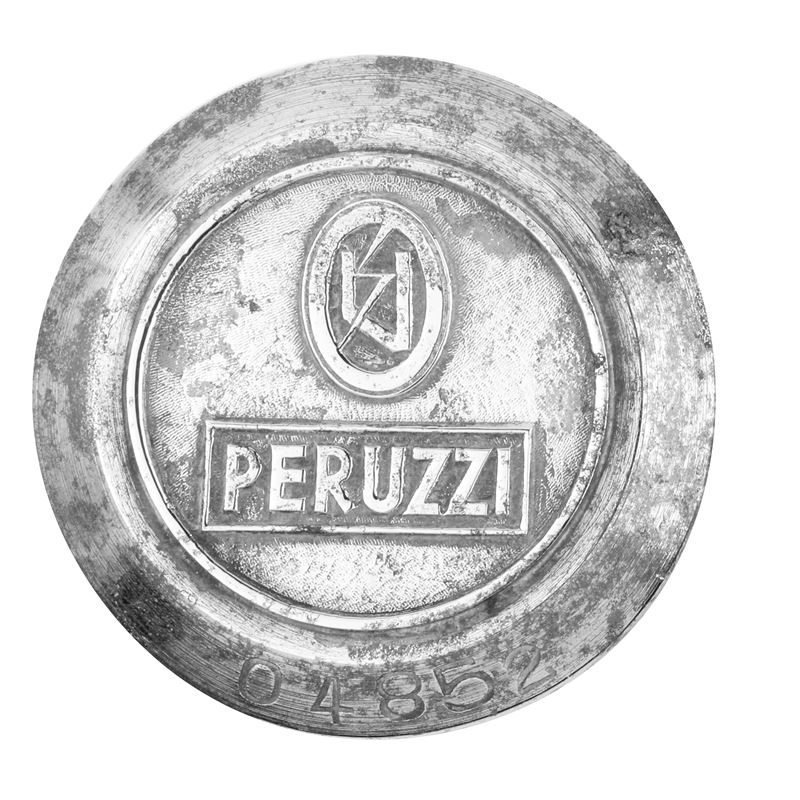 P Peruzzi 42 X 38 MM