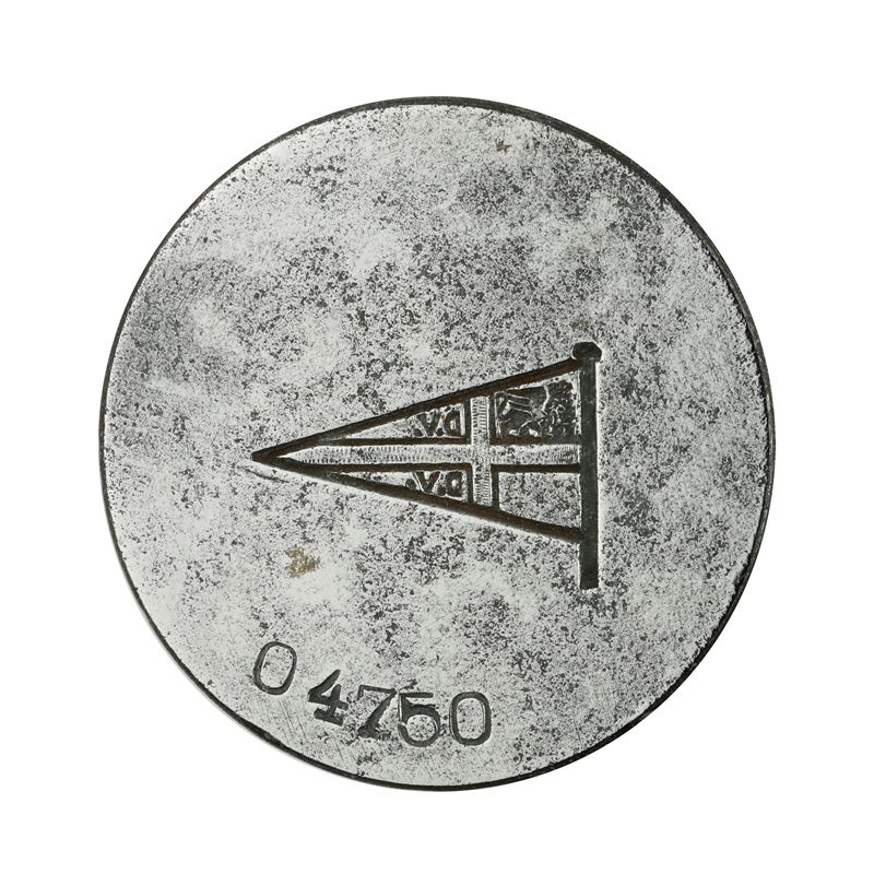 N D.V. 42 X 32 MM