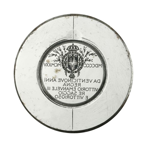 N MDCCCC MCMXDXV Da Venticinque Anni Regna Vittorio Emanuele III Re Saggio E Vittorioiso. 51 x 41 mm