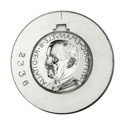 N Vittorio Emanuele III Re D'italia 64 X 49 MM