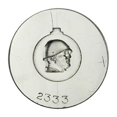 N Profilo di Benito Mussolini con Elmetto 47 X 41 MM