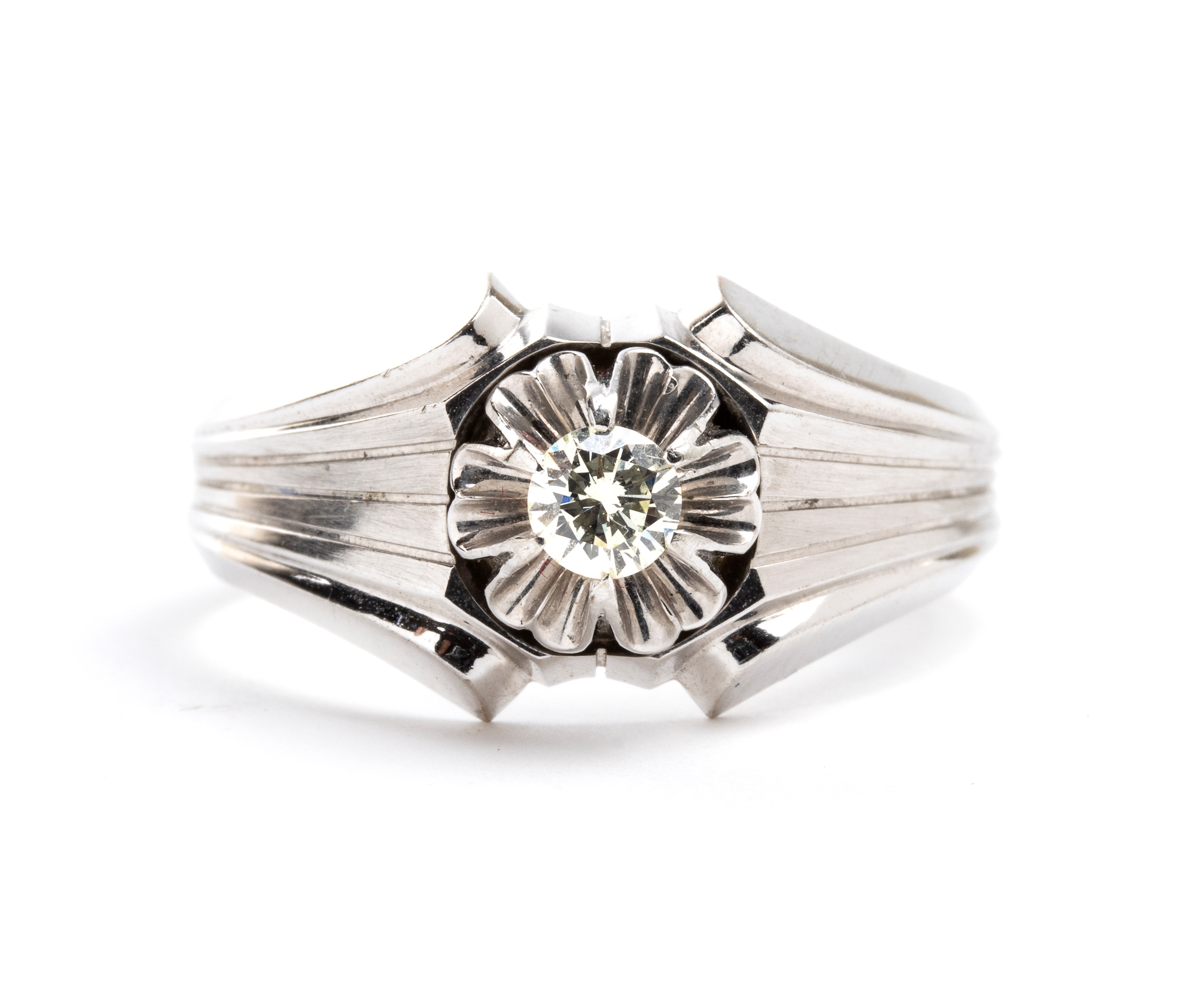 Anello in oro con diamante solitario