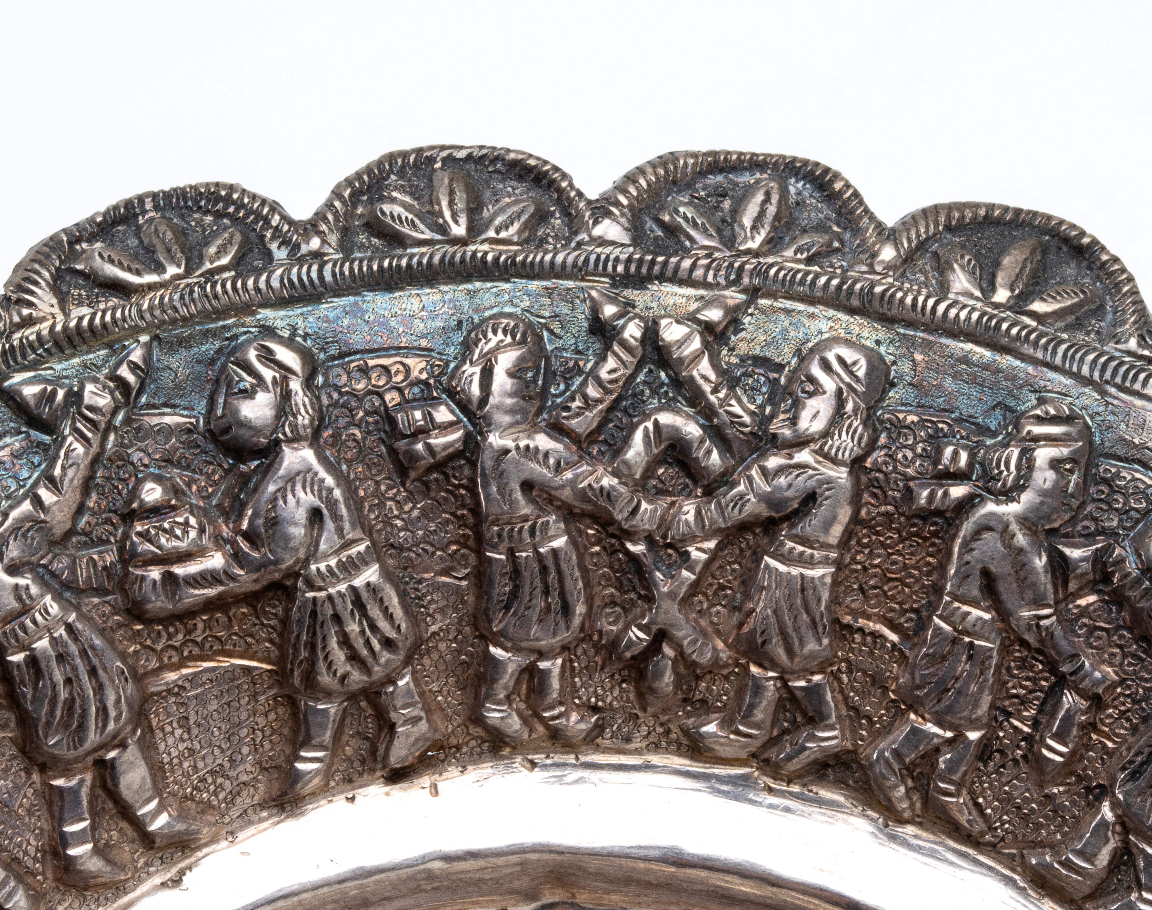 Alzatina orientale, argento, XIX secolo