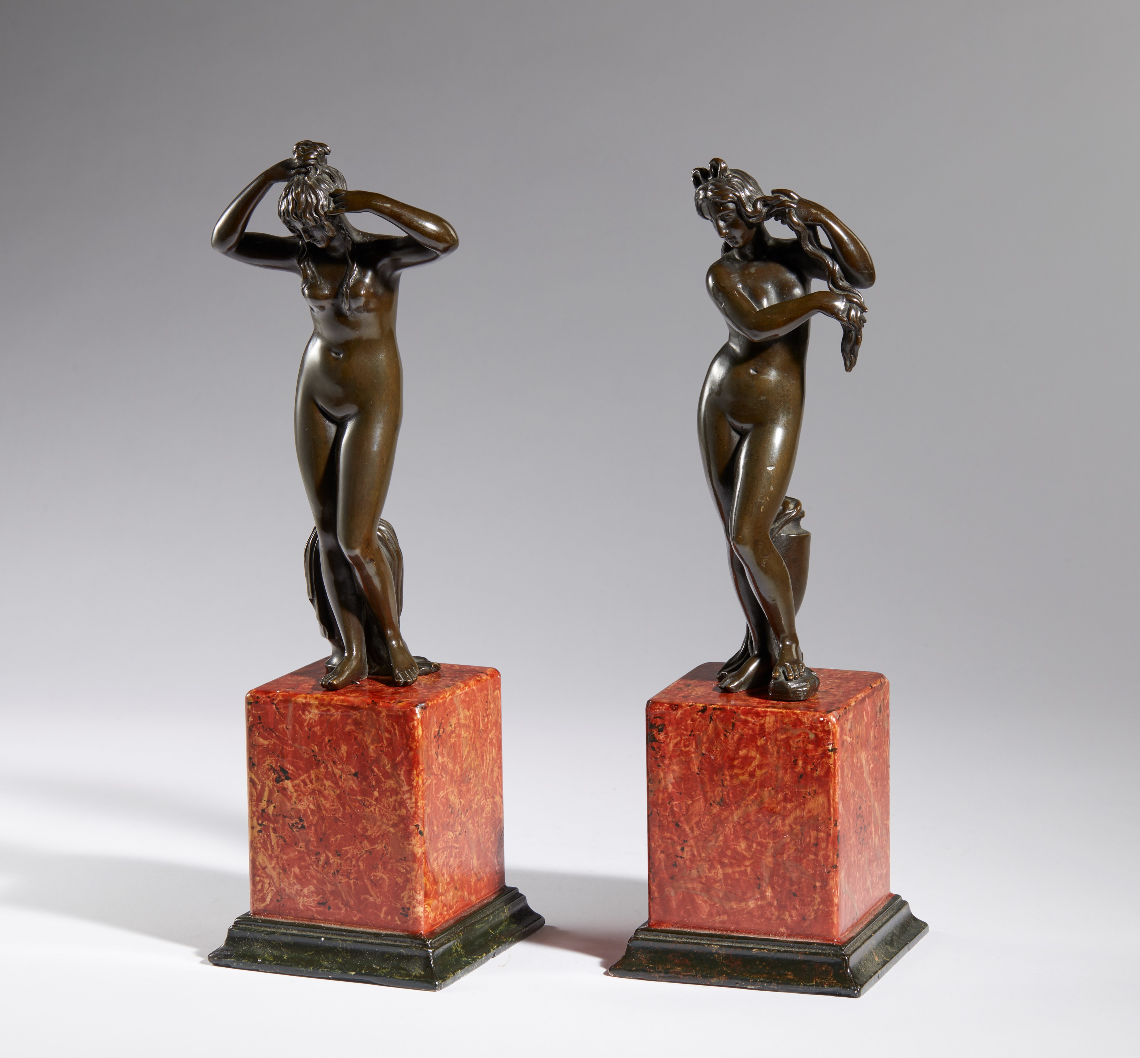 Coppia di Veneri anadiomene