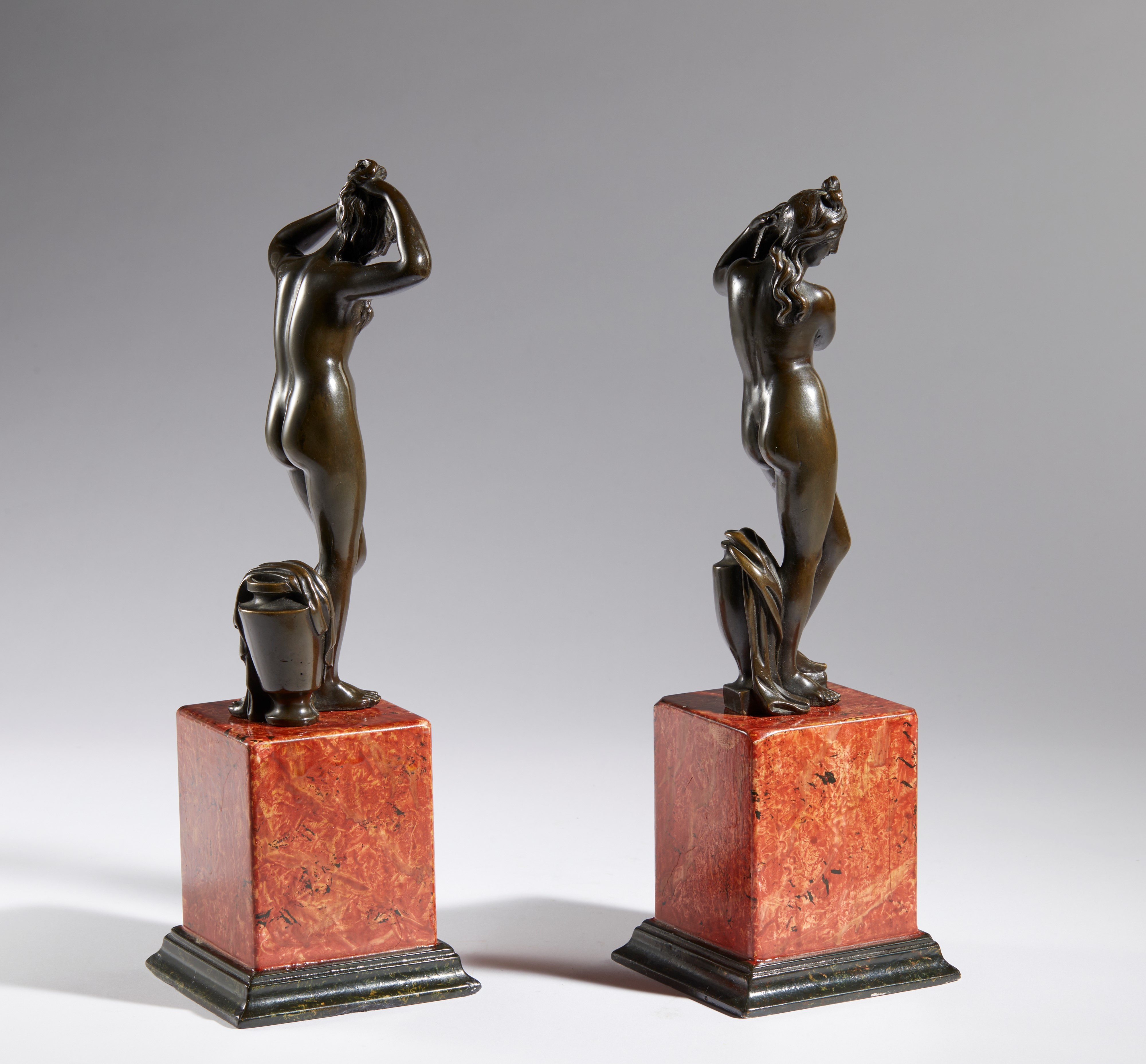 Coppia di Veneri anadiomene