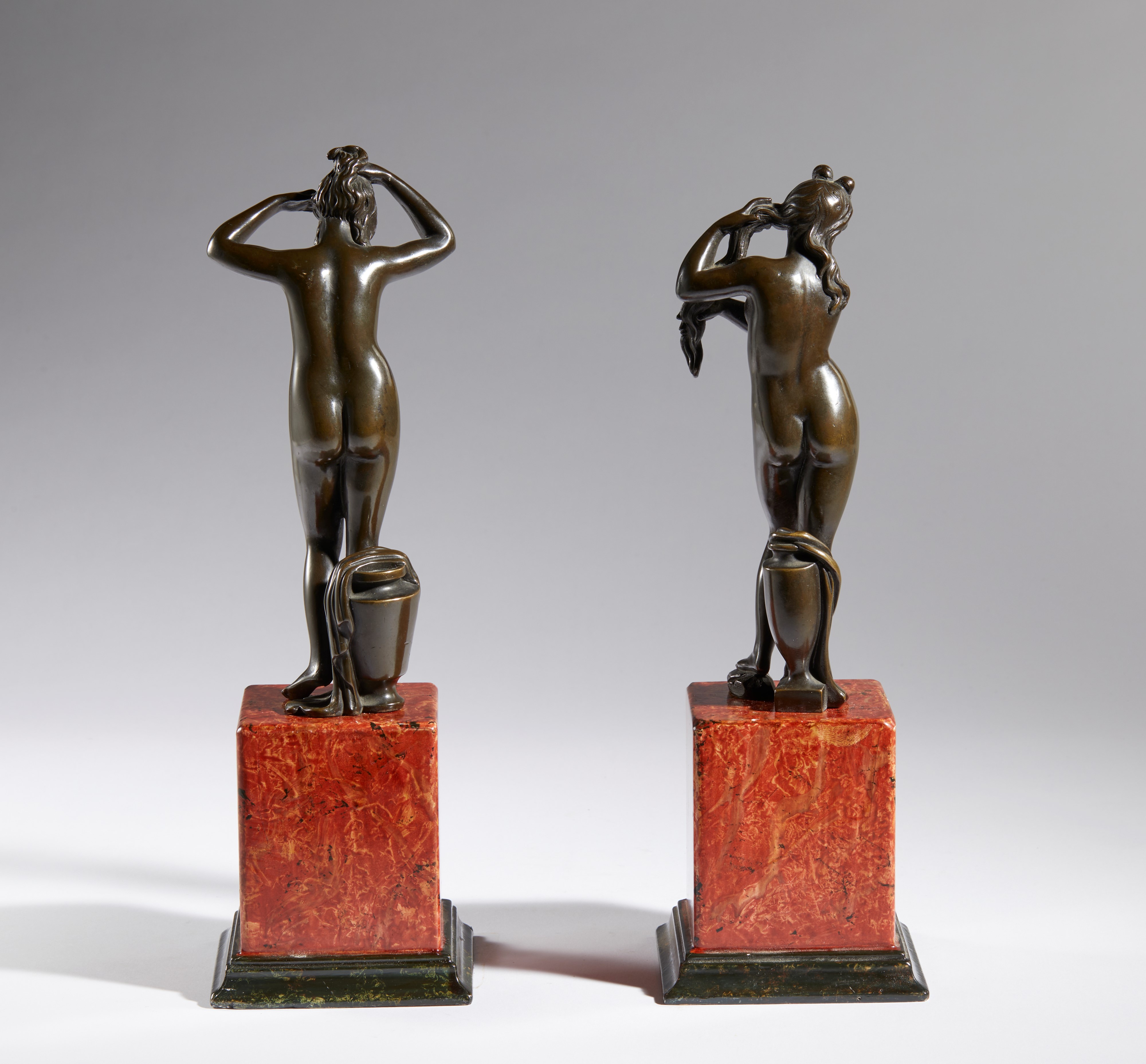 Coppia di Veneri anadiomene