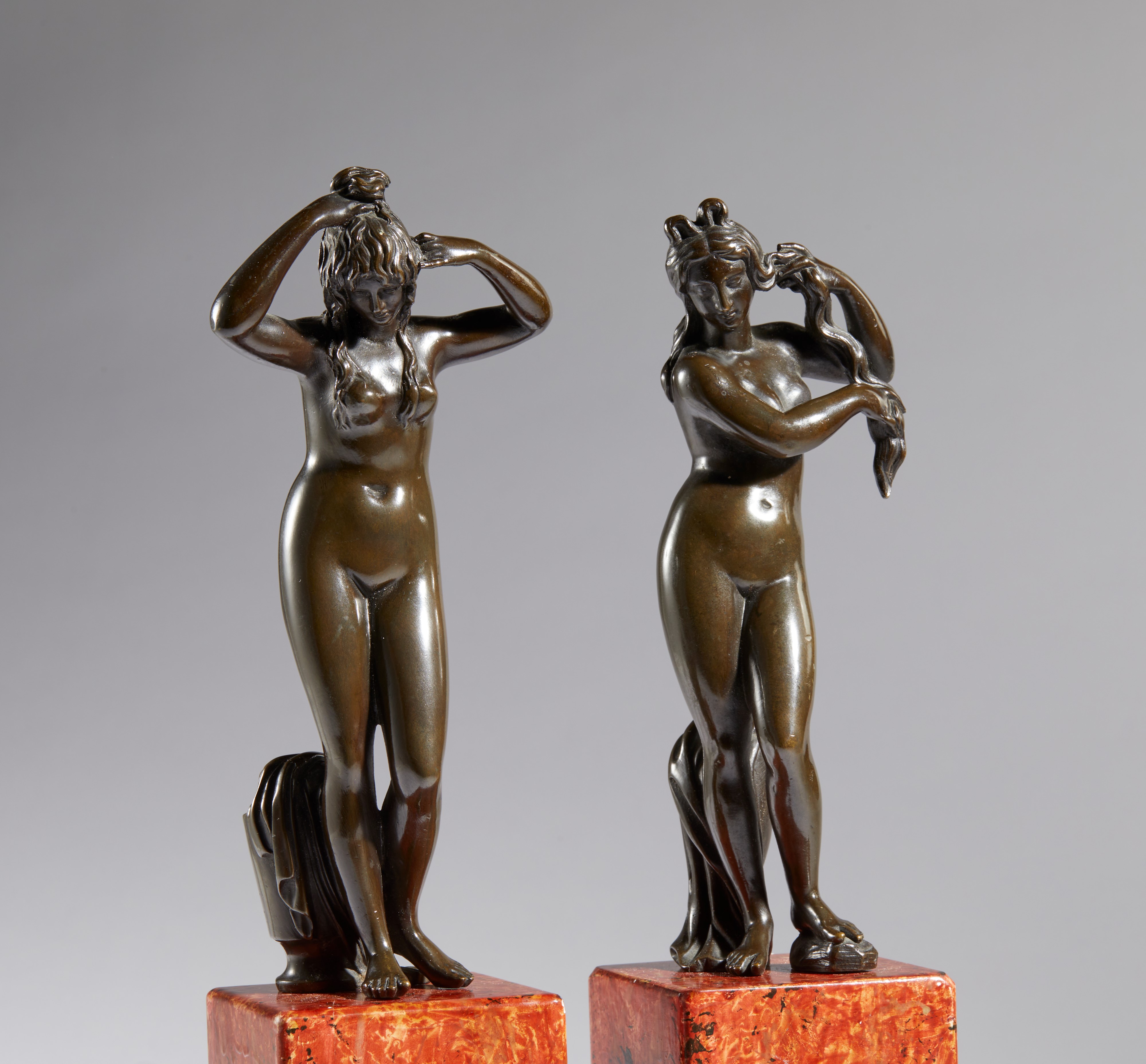 Coppia di Veneri anadiomene