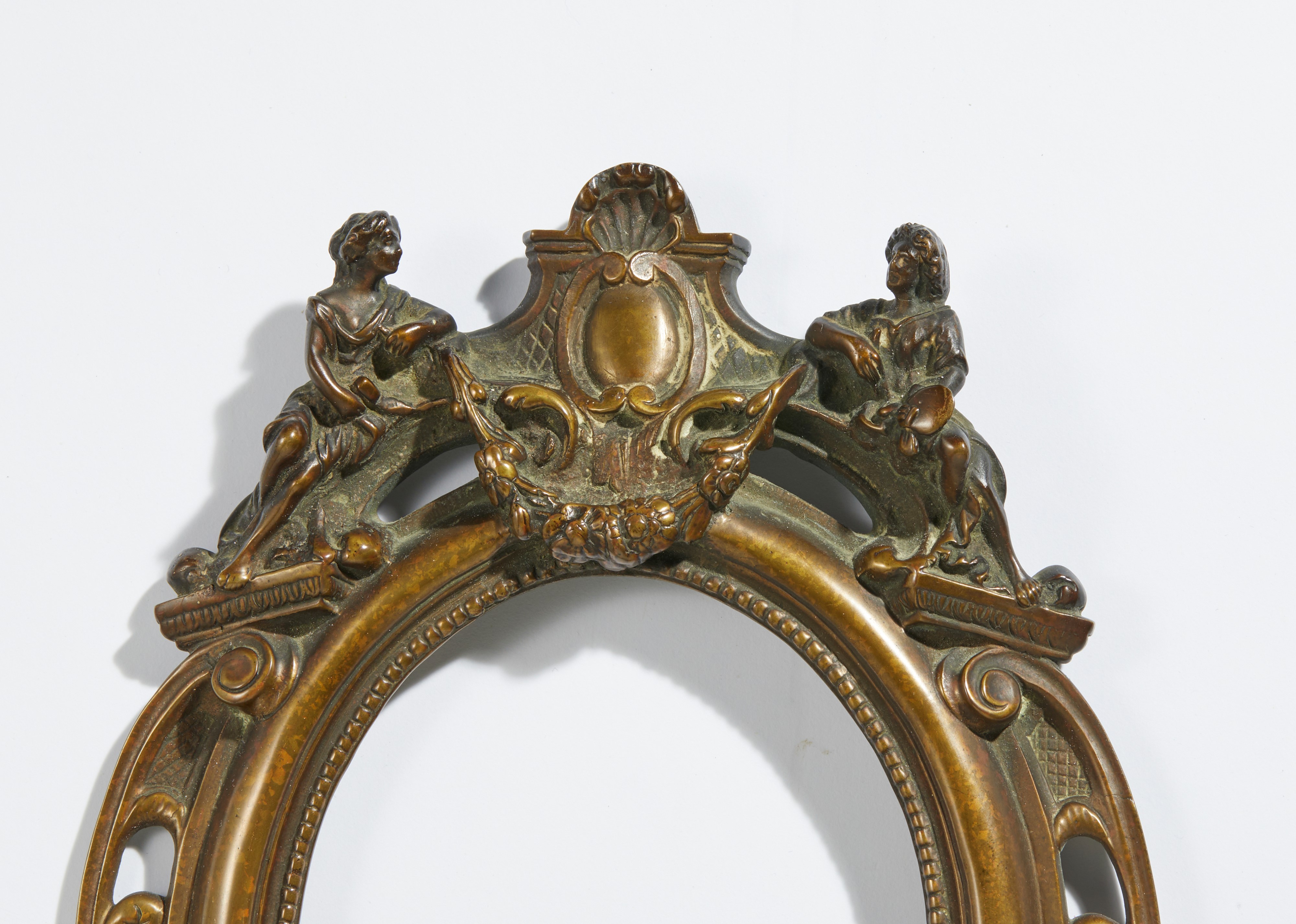 Cornice Ovale