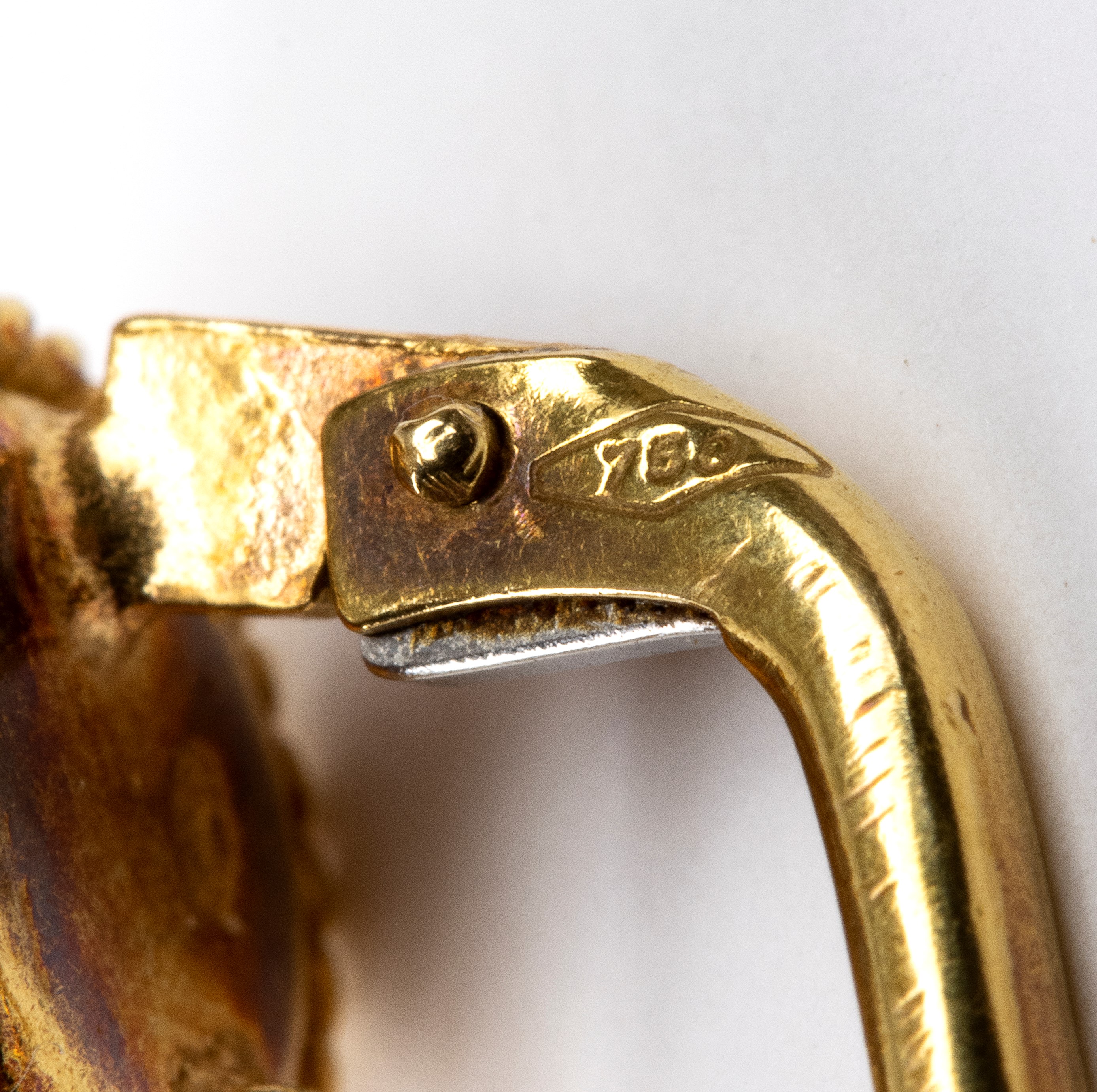 Orecchini a forma di ghianda, oro 750 e perle
