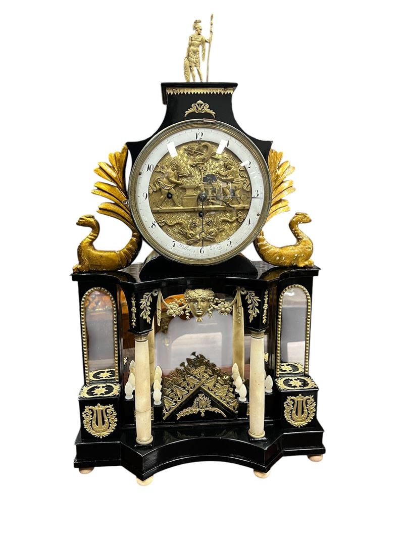 Orologio da appoggio Biedermeier viennese con automa