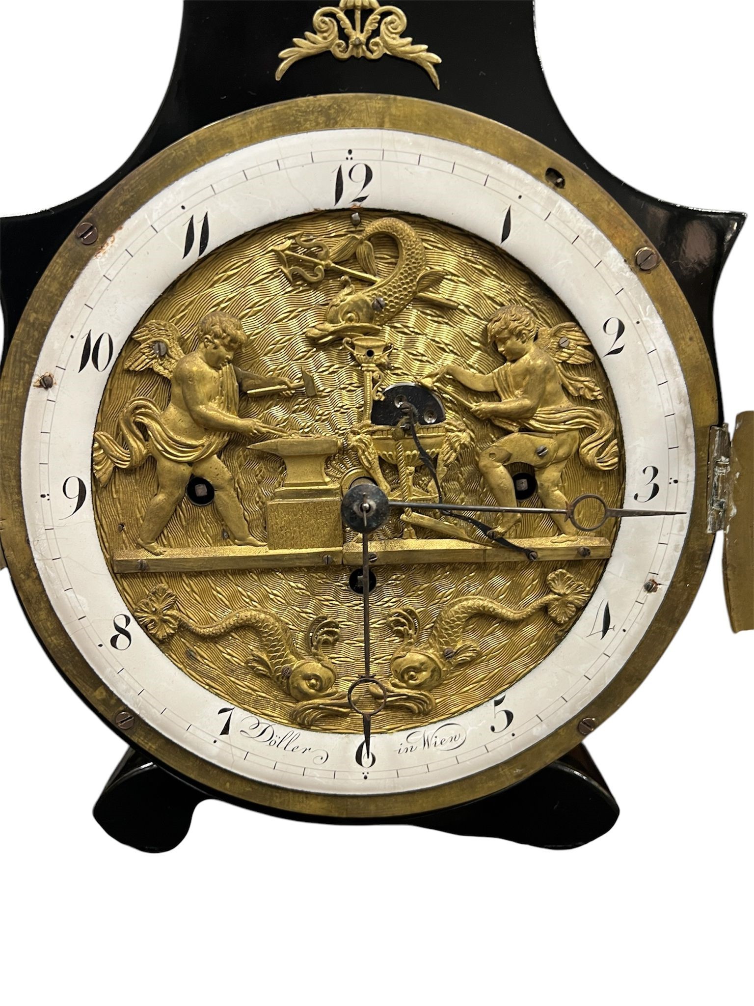 Orologio da appoggio Biedermeier viennese con automa