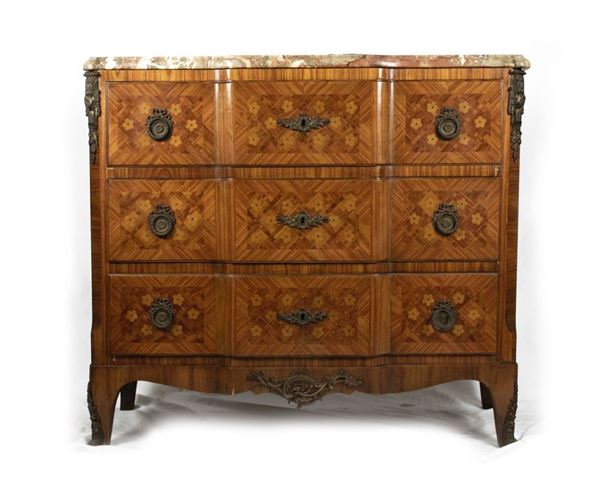 French chest of drawers