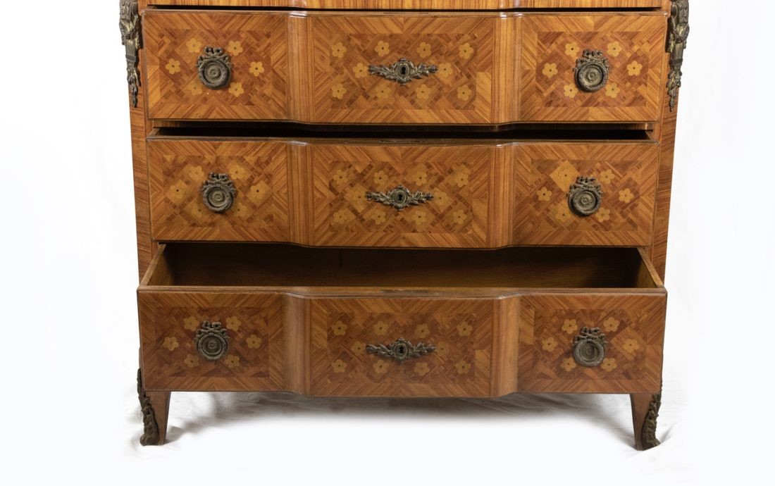 Como francese in legno