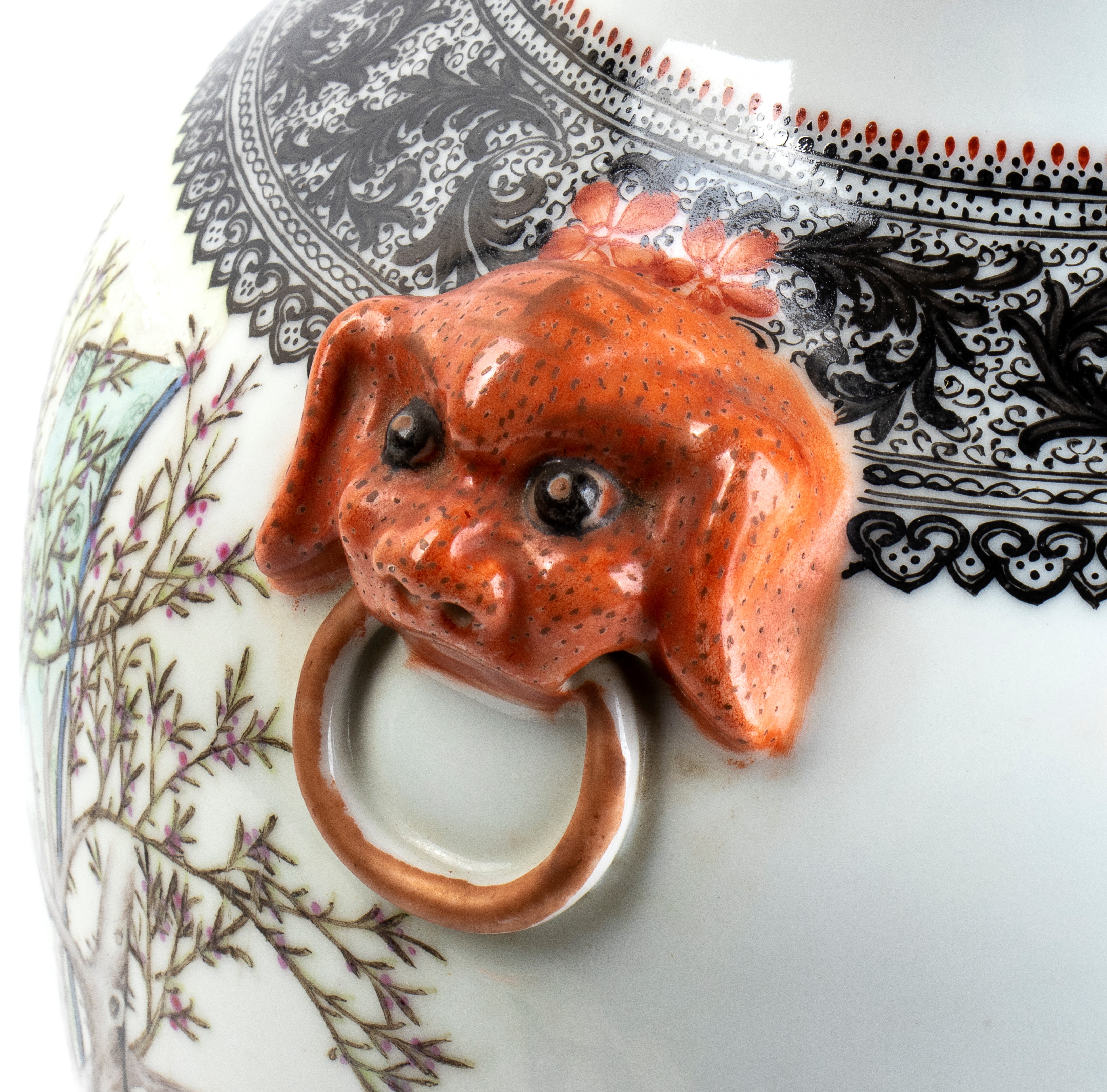 Importante vaso in porcellana policroma