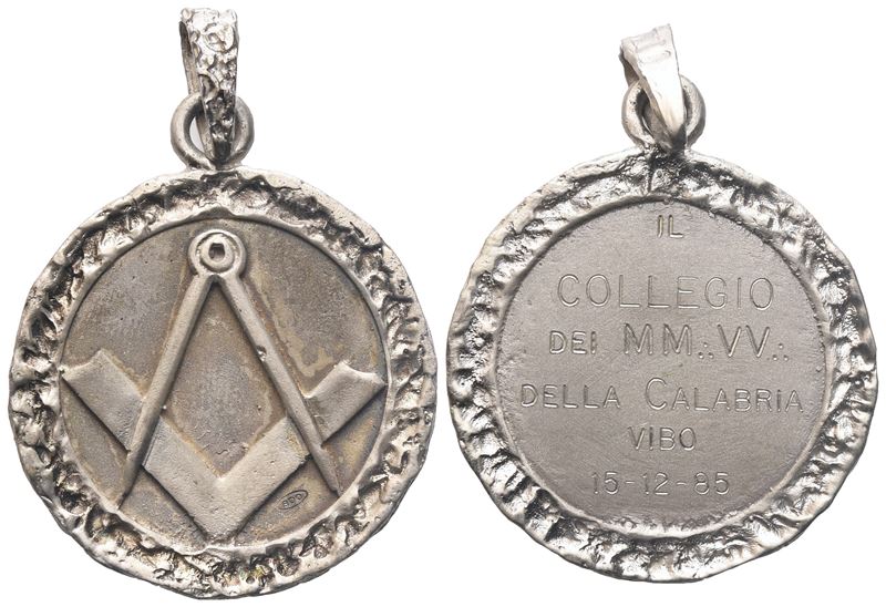Medaglia il Collegio dei MM. Vv. della Calabria, 1985, Ag (30,7 MM)