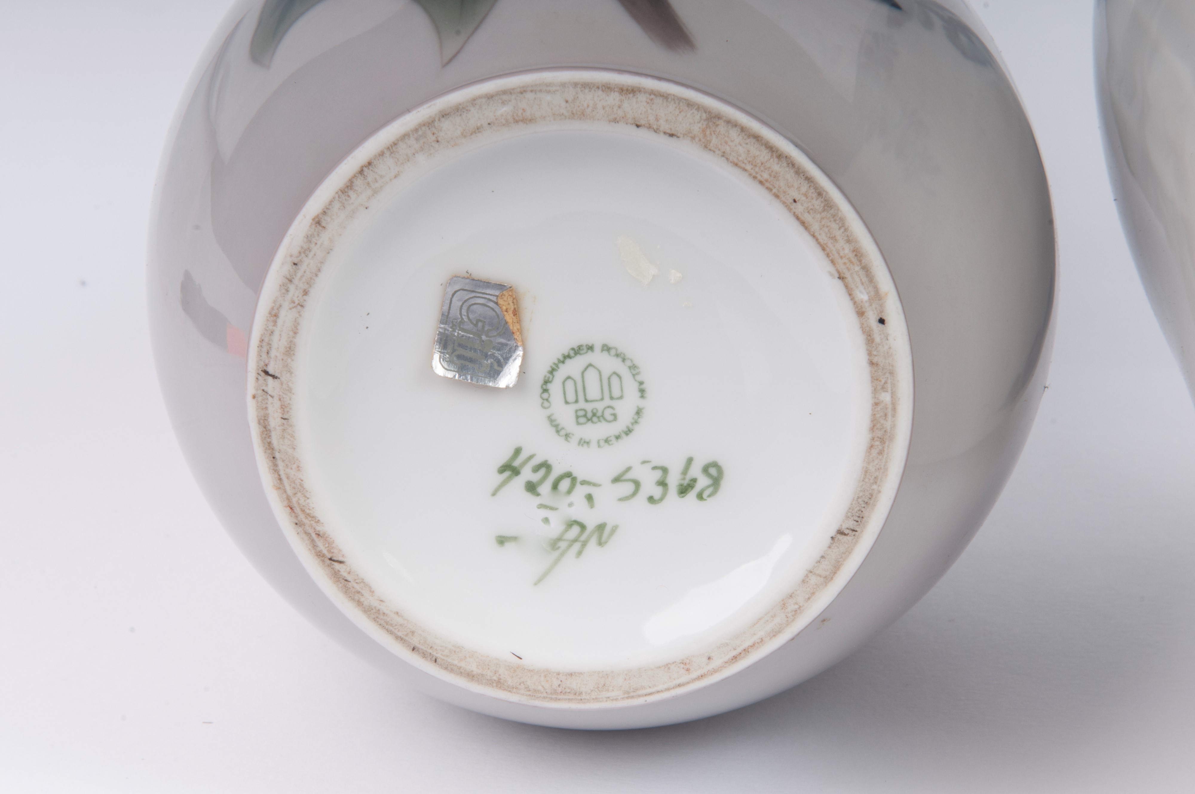 Lotto di un Vaso ed una Potiche
