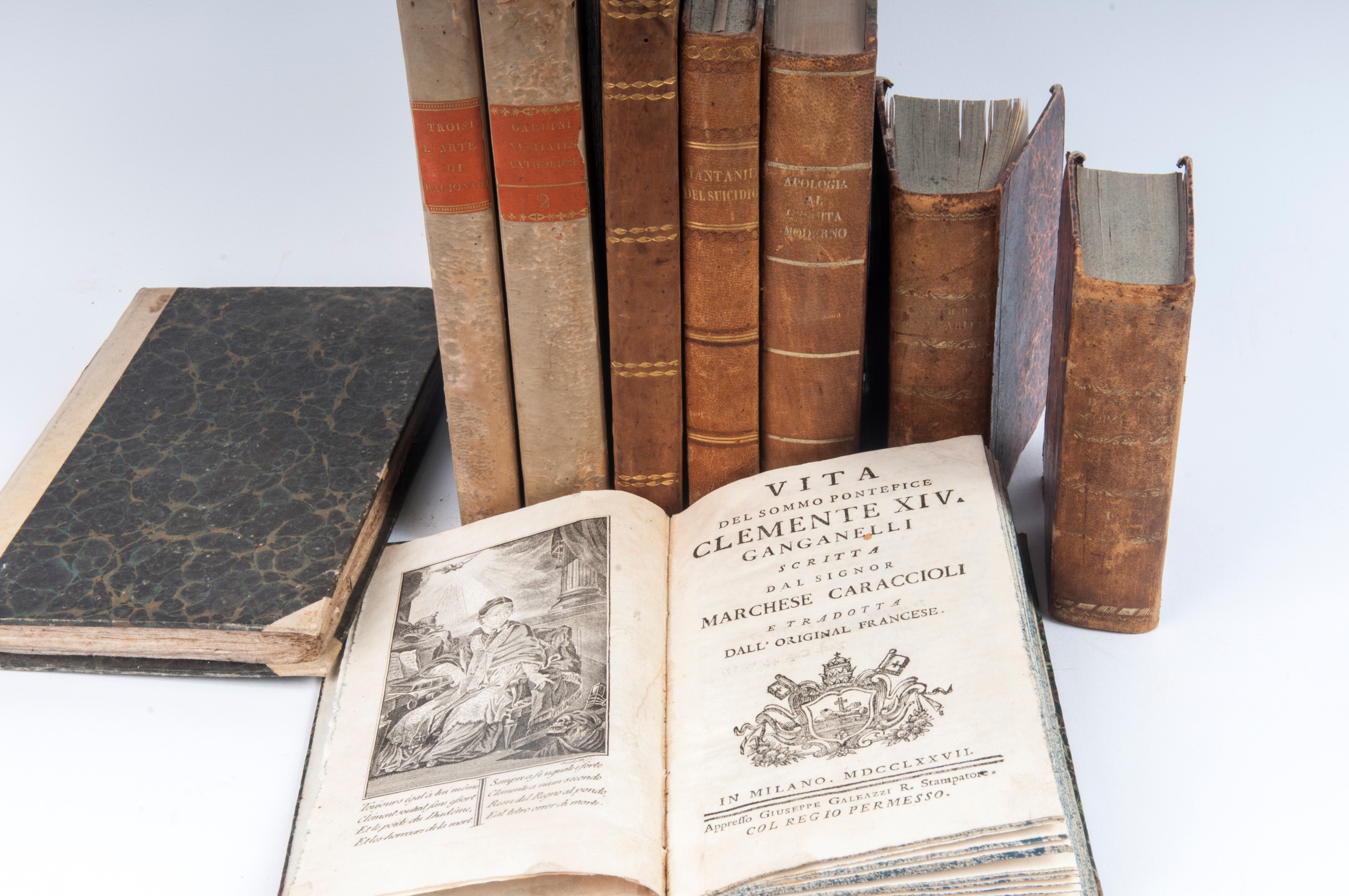 Lotto di Nove Libri