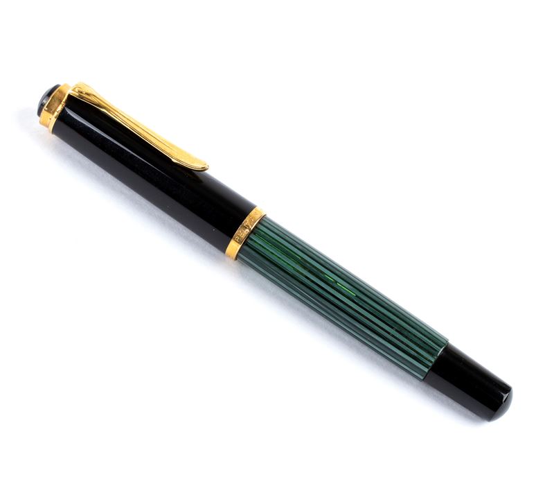 Pelikan - Penna stilografica in resina verde