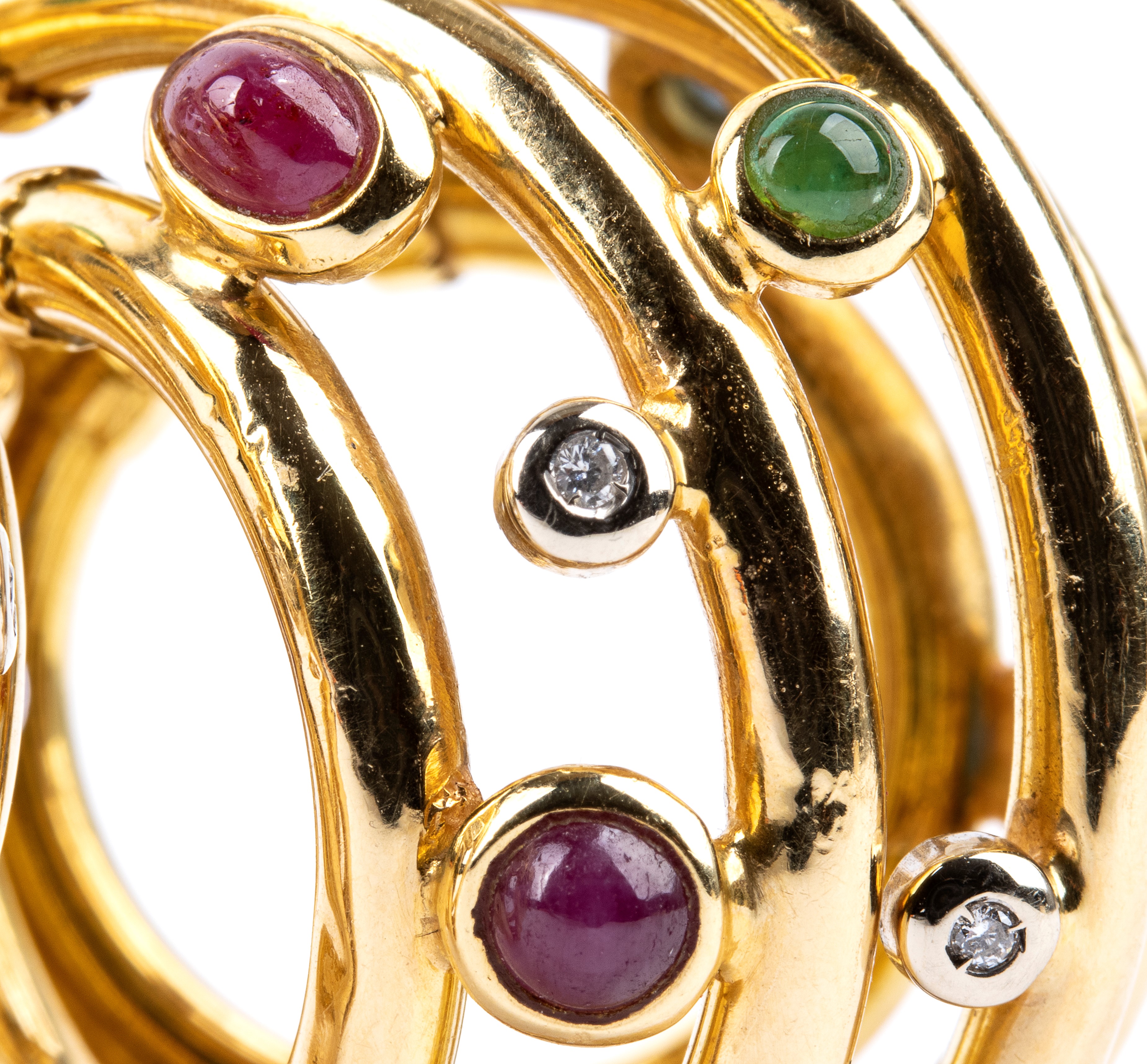 Orecchini in oro con diamanti, smeraldi, rubini e zaffiri