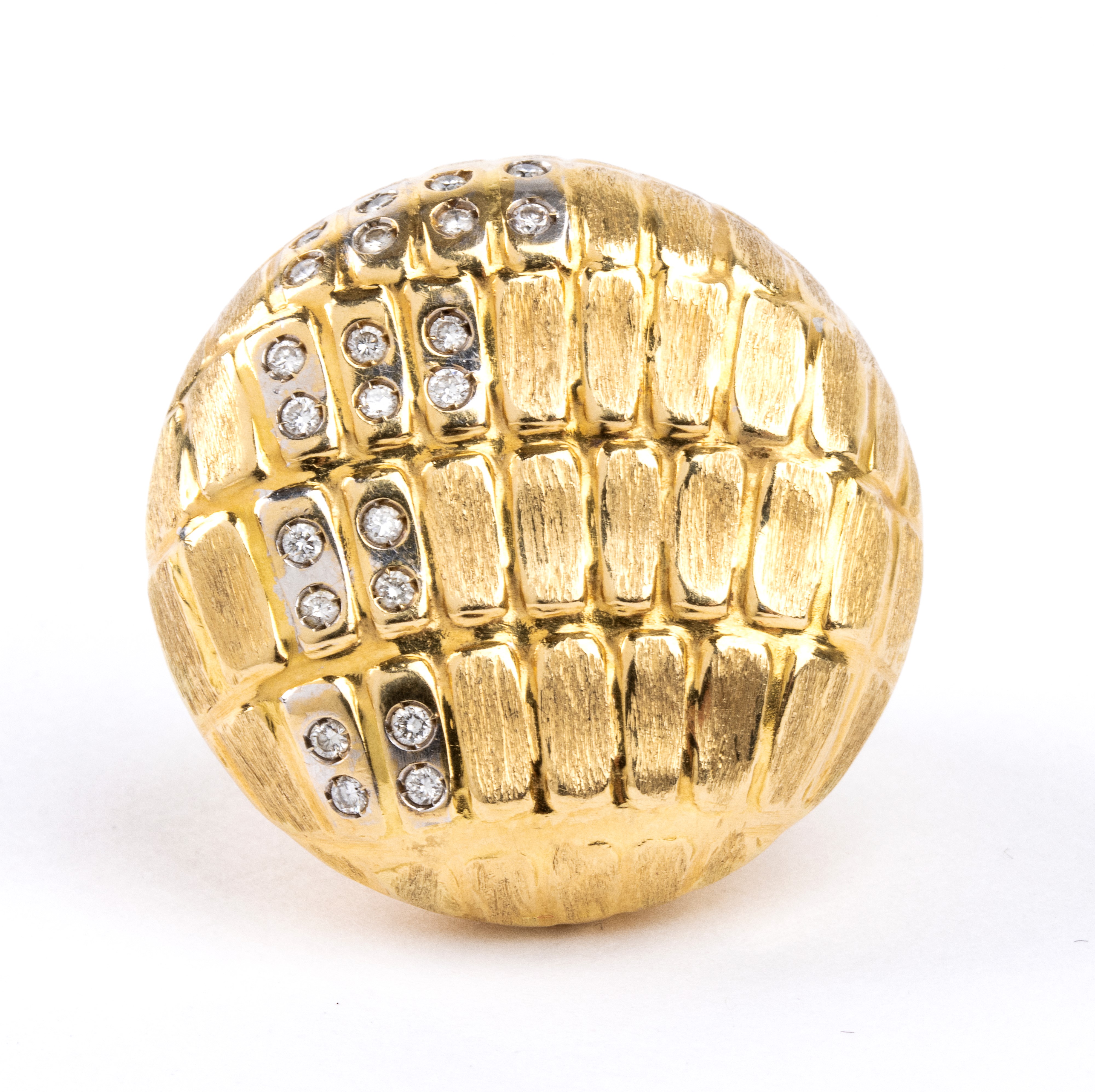 Anello in oro con diamanti