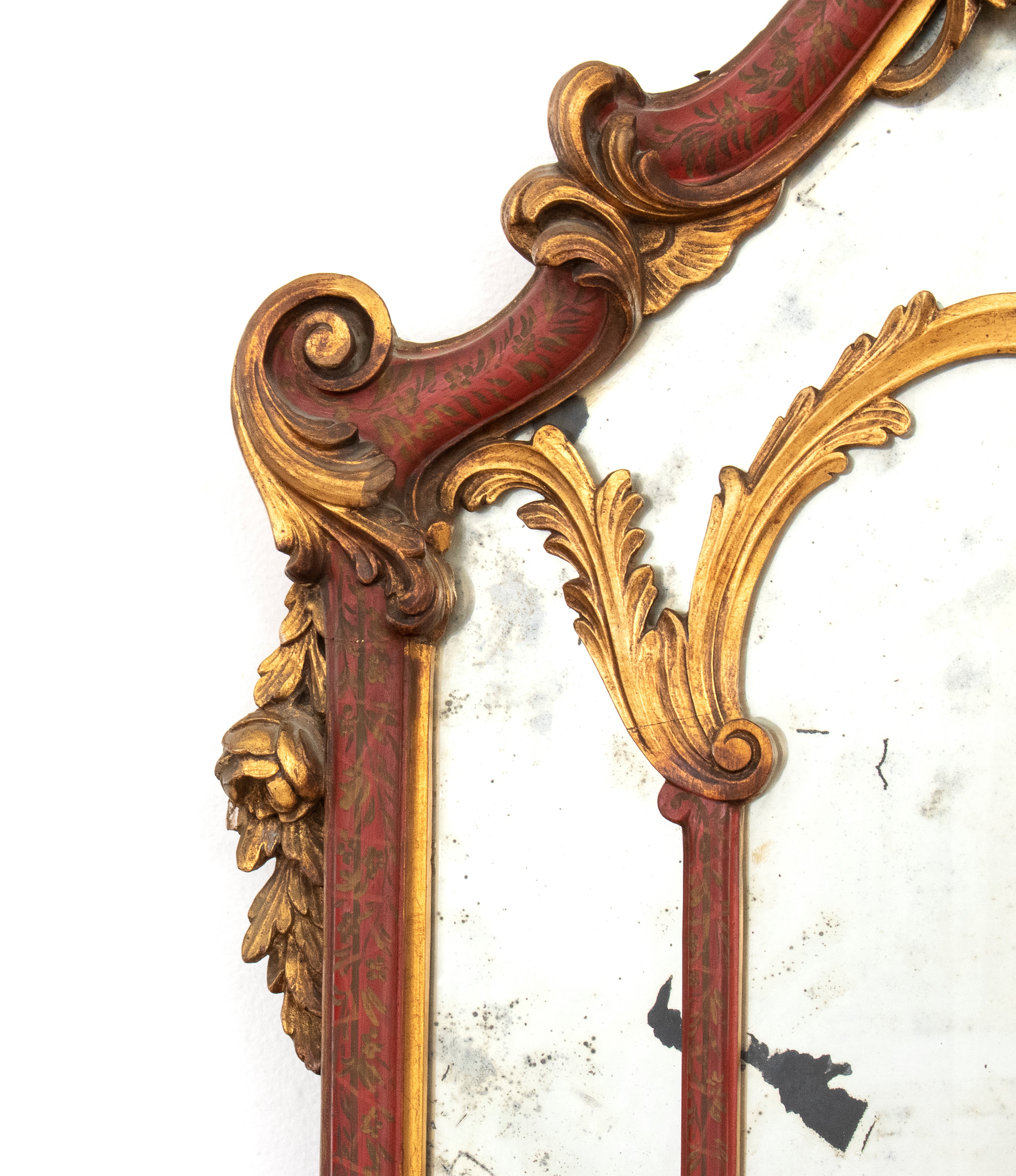 Specchiera italiana dorata e laccata