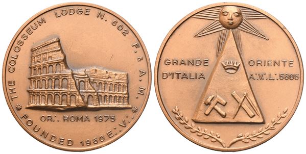 Medaglia "The Colosseum Lodge" N° 602 F. & A. M. Founded 1960 E. V. Or. Roma 1975 (40 mm)  - Asta MASSONICA  Medaglie, Distintivi e Gioielli di Loggia  dai primi dell'800 al tardo ‘900 - Bertolami Fine Art - Casa d'Aste