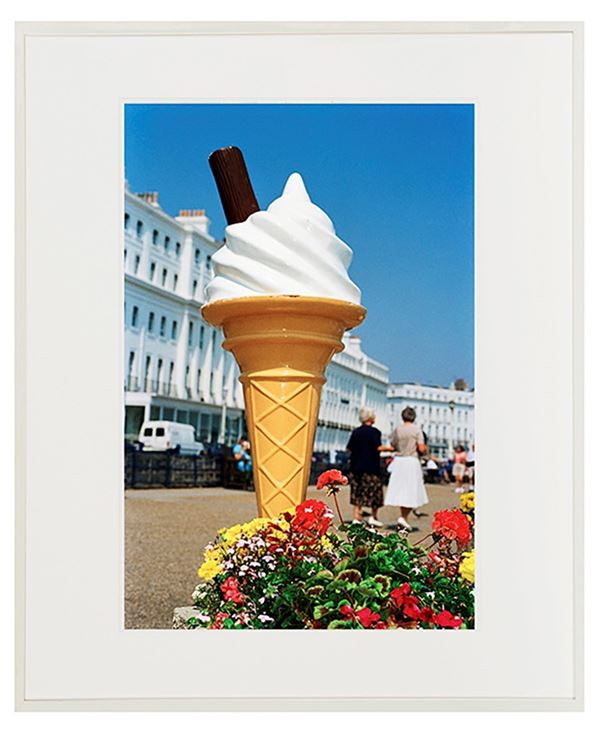MARTIN PARR - Think of England