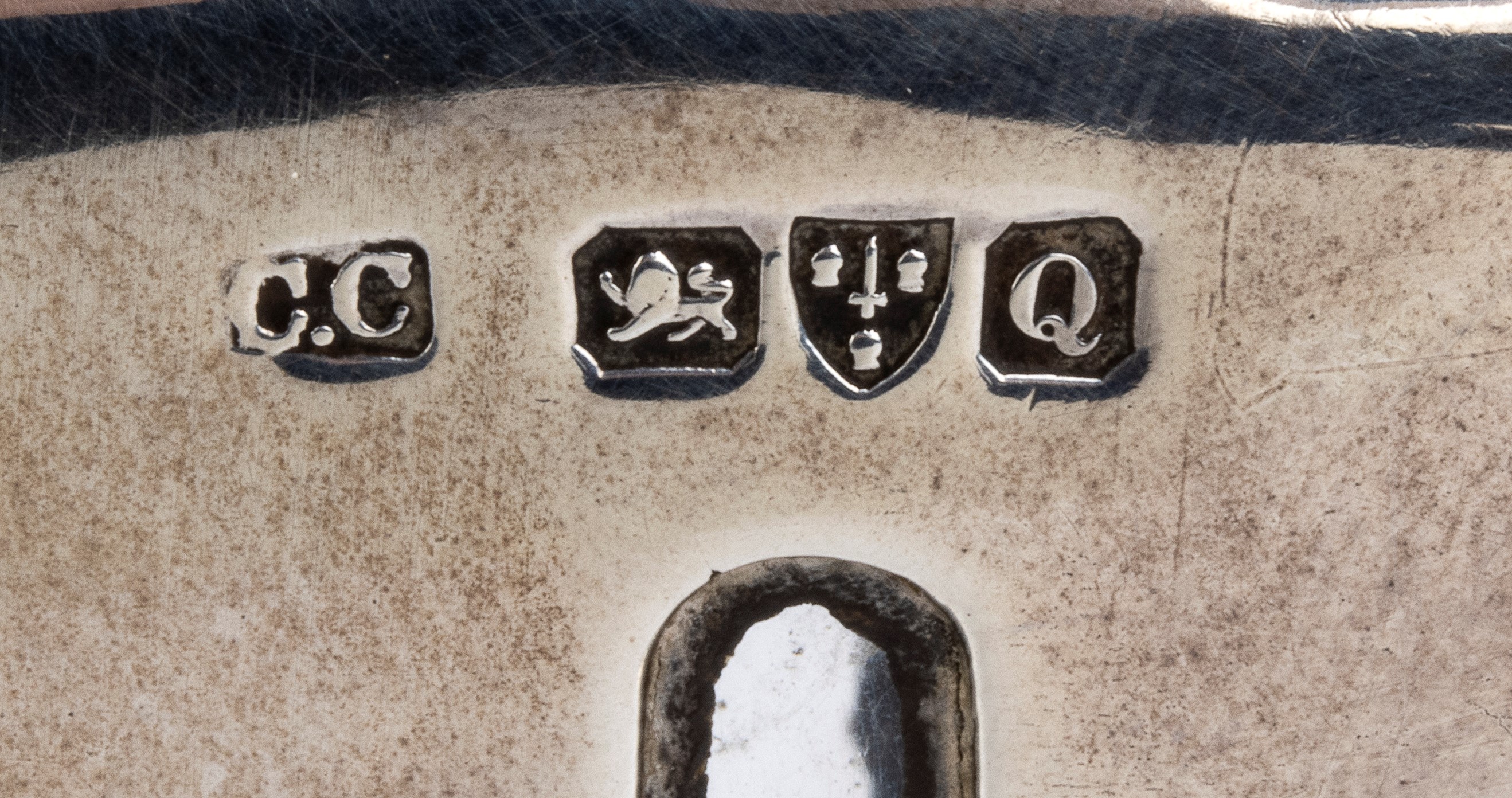 Argenteria inglese, Porta biglietti da visita e fiasca in argento 925/1000