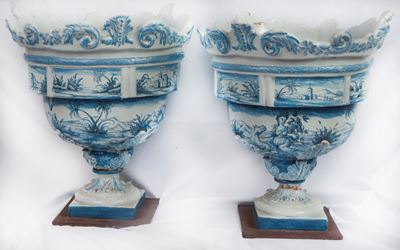 Coppia di Vasi in Ceramica di Forma Tronco Conica