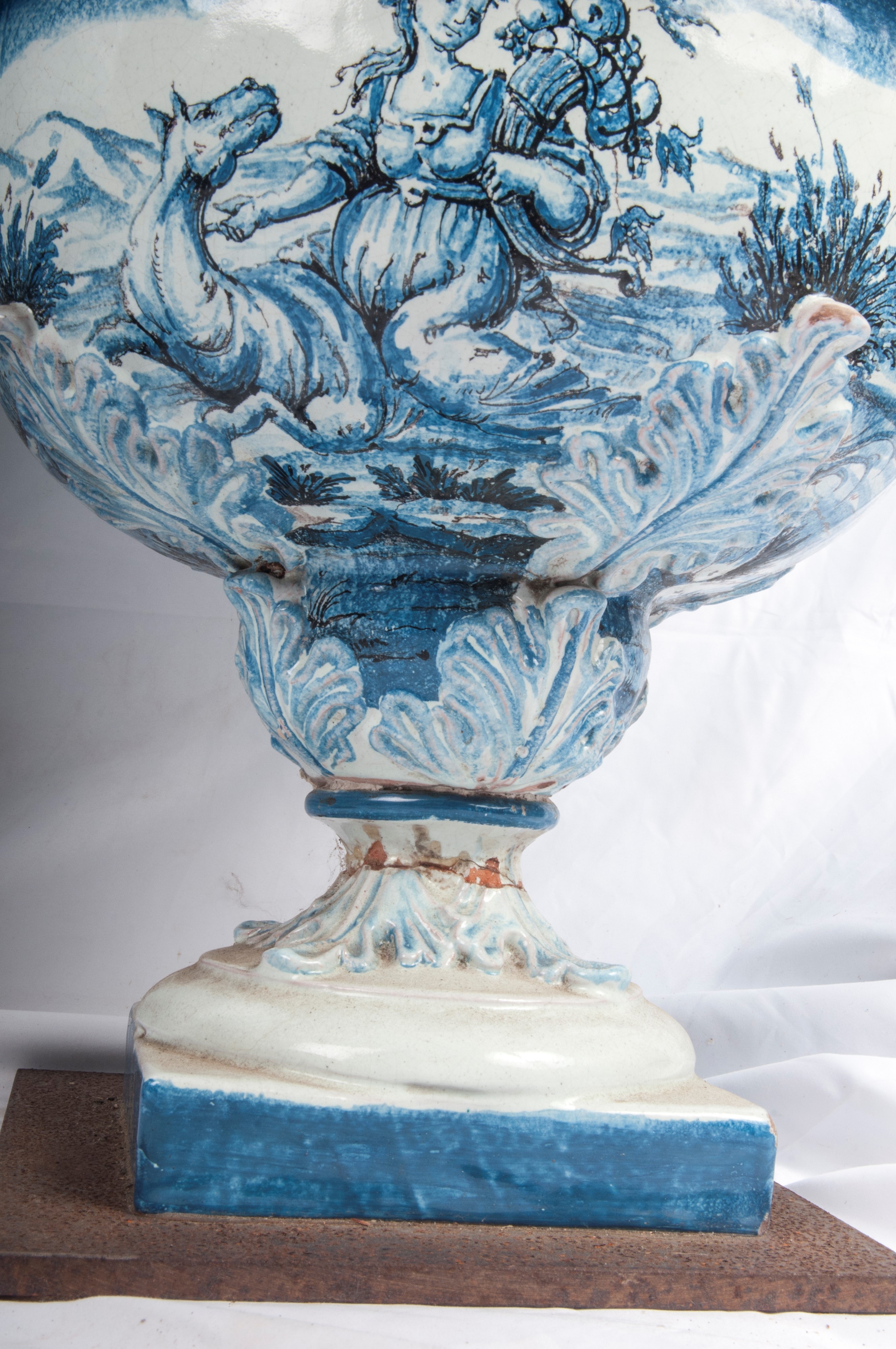 Coppia di Vasi in Ceramica di Forma Tronco Conica