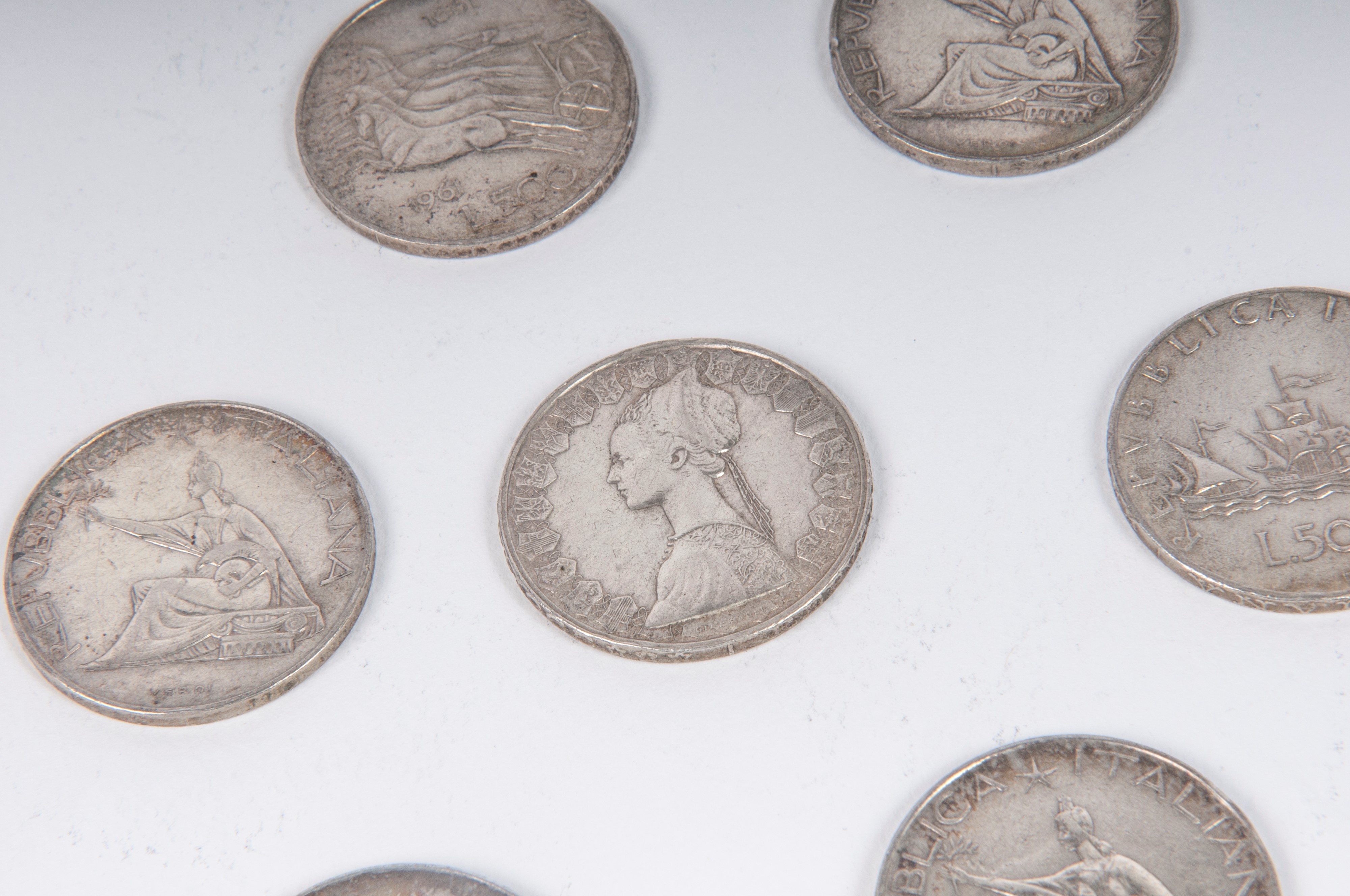 Lotto di Sette Pezzi da 500 Lire in Argento