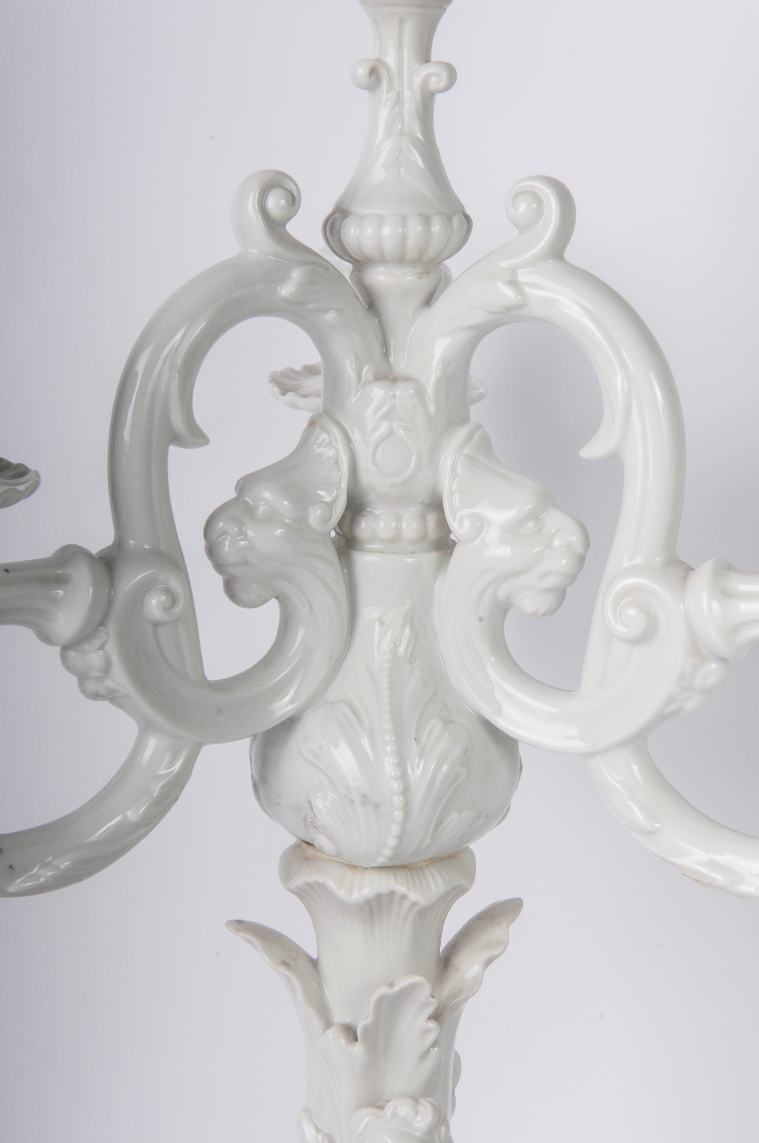 Coppia di Candelabri a Quattro Luci