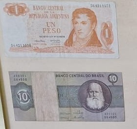 Lotto di venti banconote in cornice, XX secolo