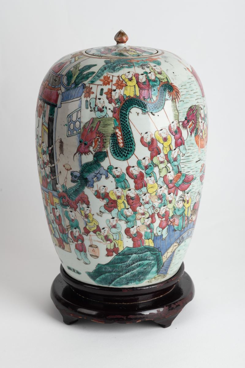 Giara da zenzero in porcellana dipinta con motivo dei "cento bambini"