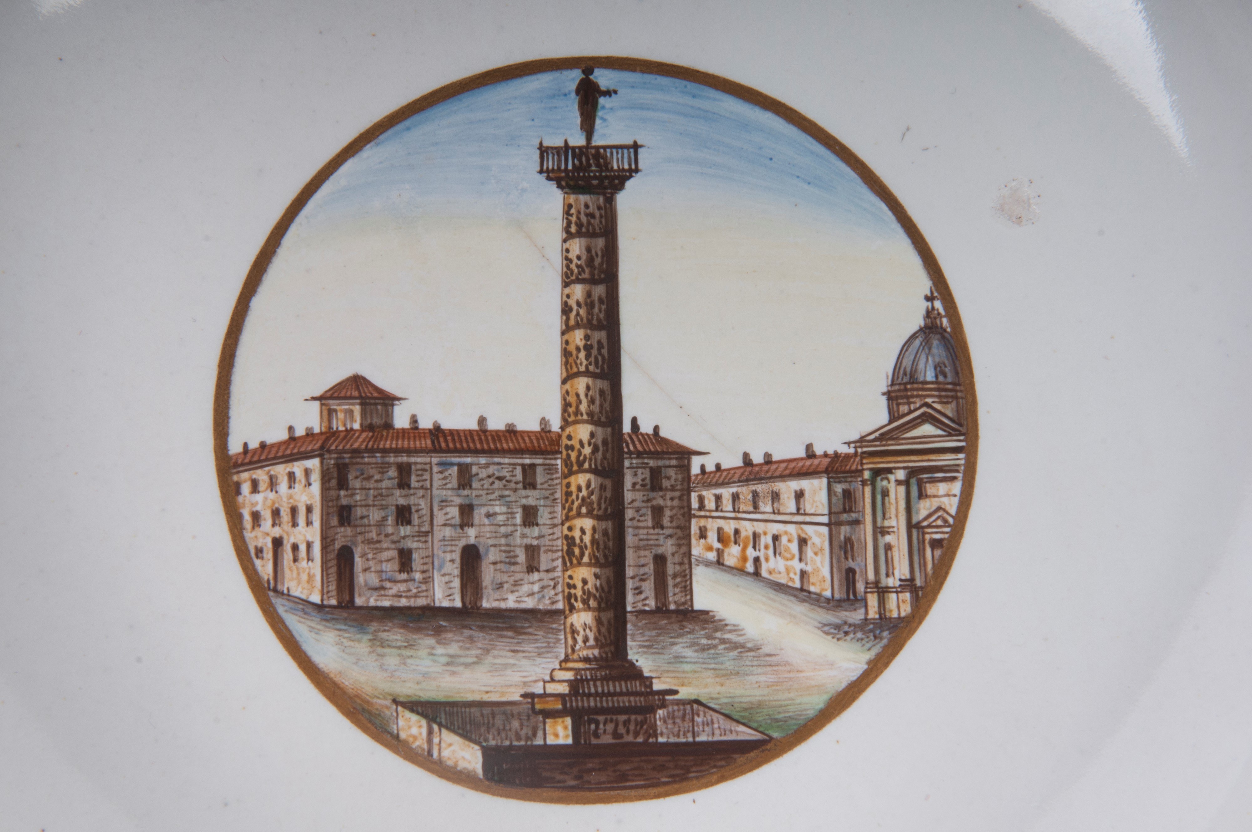 Lotto di quattro scodelle in porcellana.