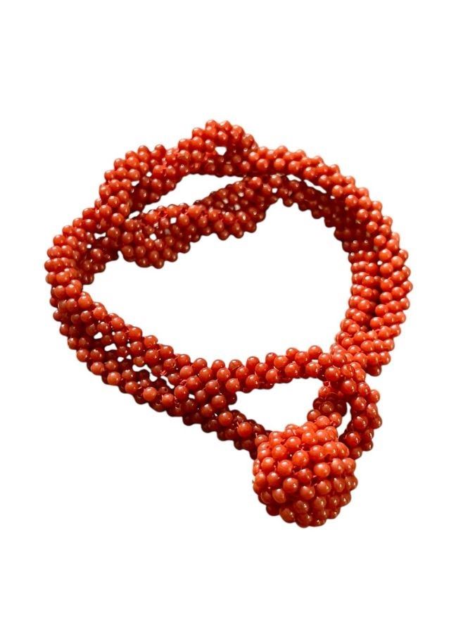 Bracciale in corallo mediterraneo (Corallium rubrum), maglia tessuta a nodo marinaio