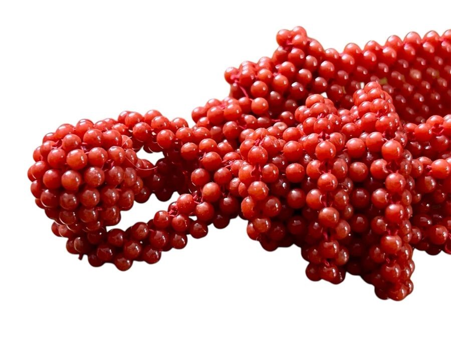Bracciale in corallo Mediterraneo (Corallium rubrum), a maglia tessuta