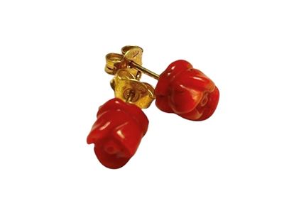 Orecchini, oro giallo e corallo Mediterraneo (Corallium rubrum) a forma di bocciolo di rosa