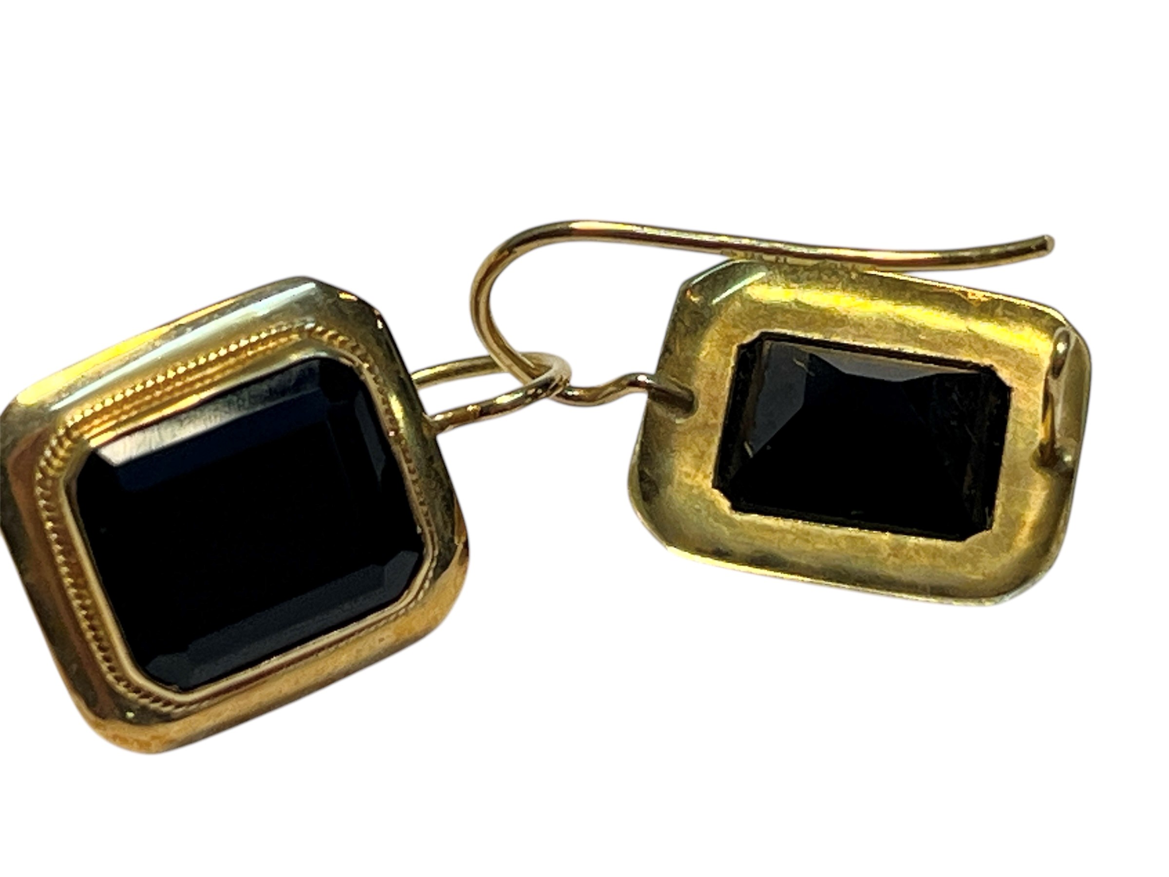Orecchini in oro giallo con lastre di onice