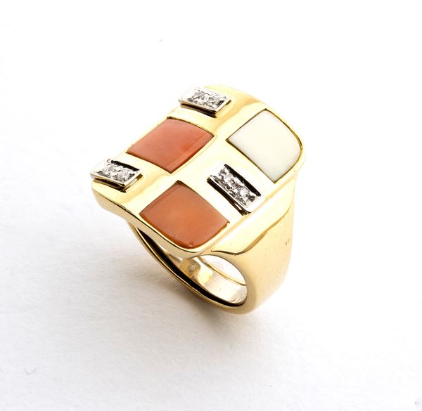 Diamond mediteranean coral gold ring