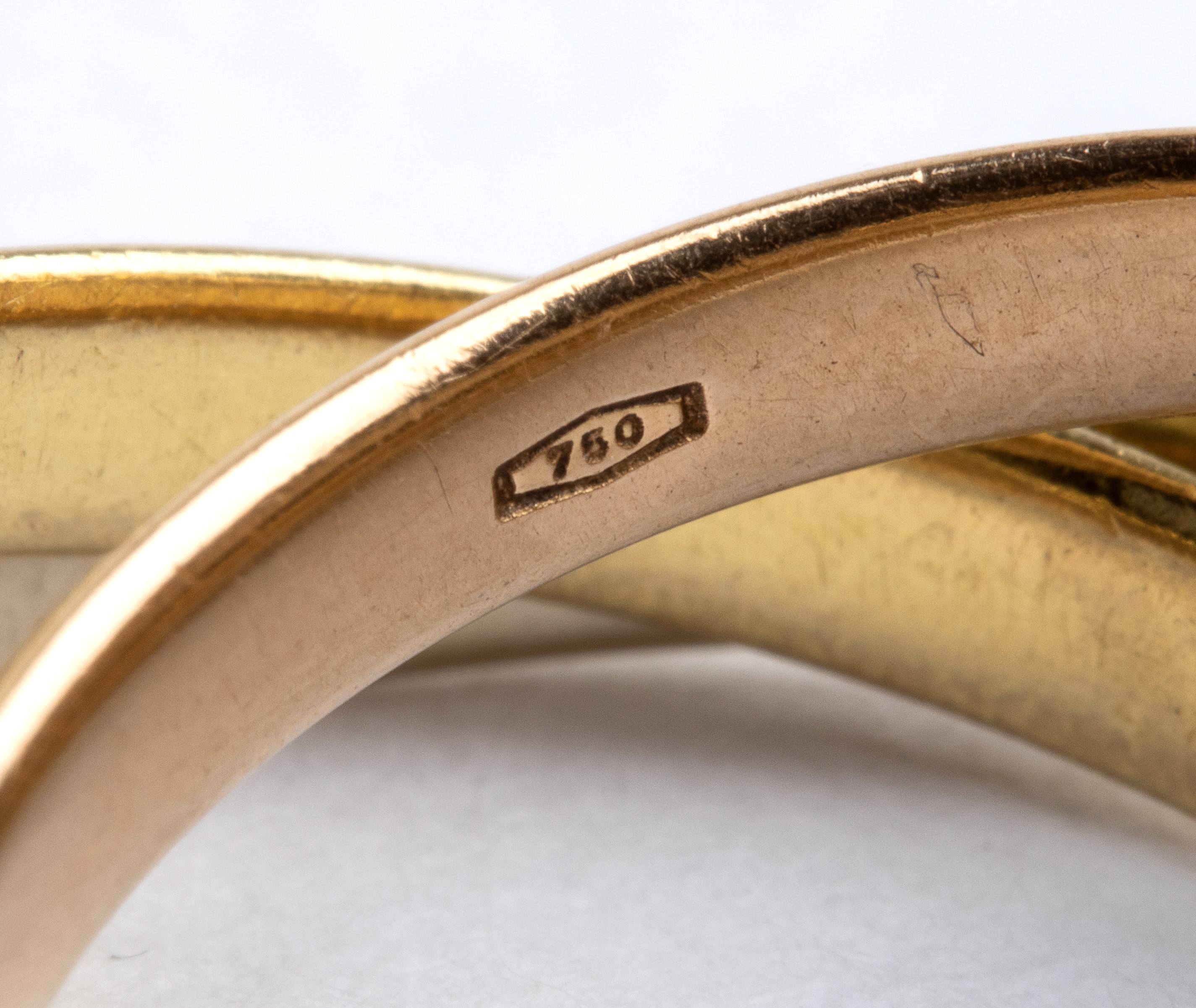 Cartier - Anello a fascia intrecciato in oro giallo, rosa e bianco