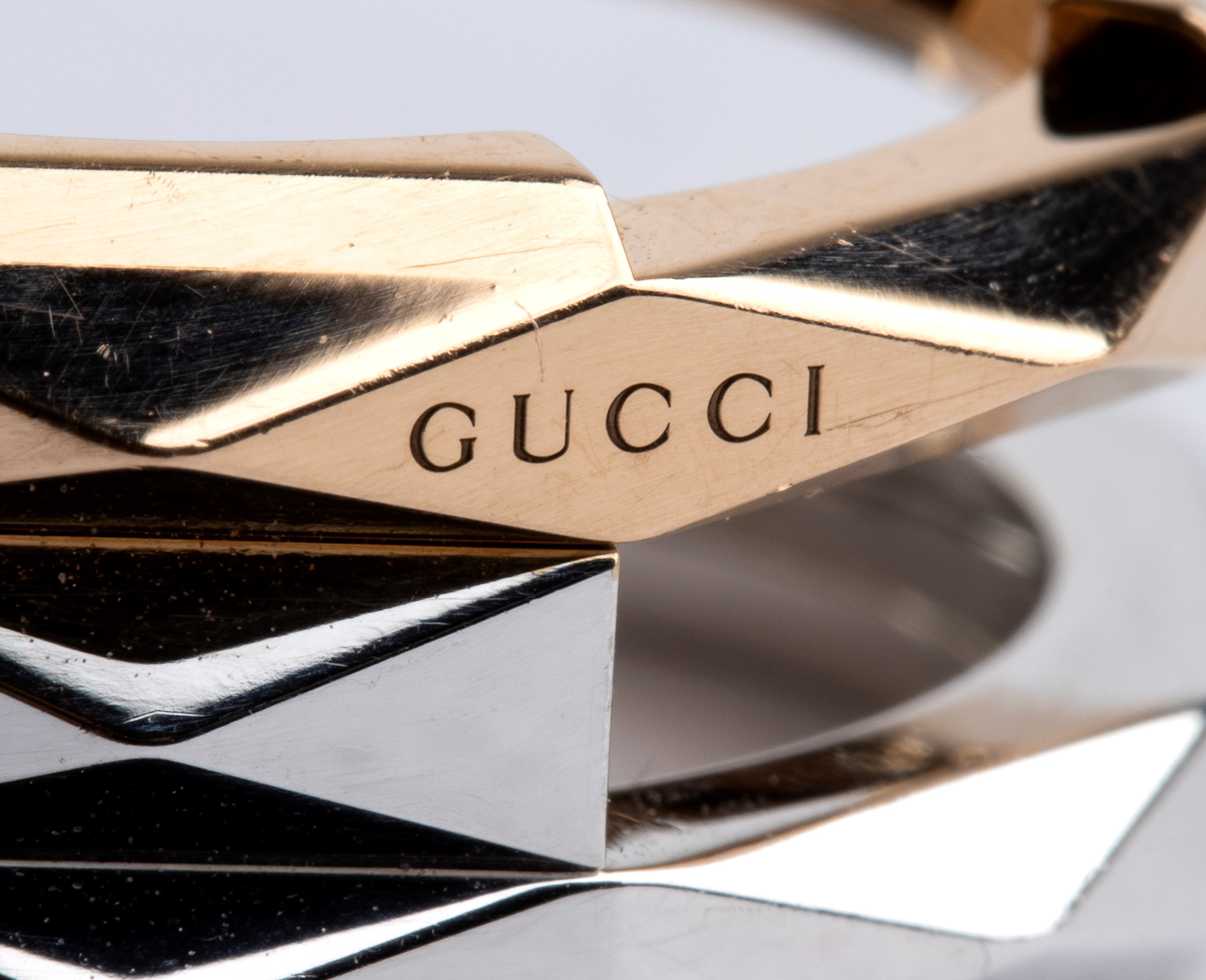 Collezione Link to Love: anello in oro bianco e oro giallo