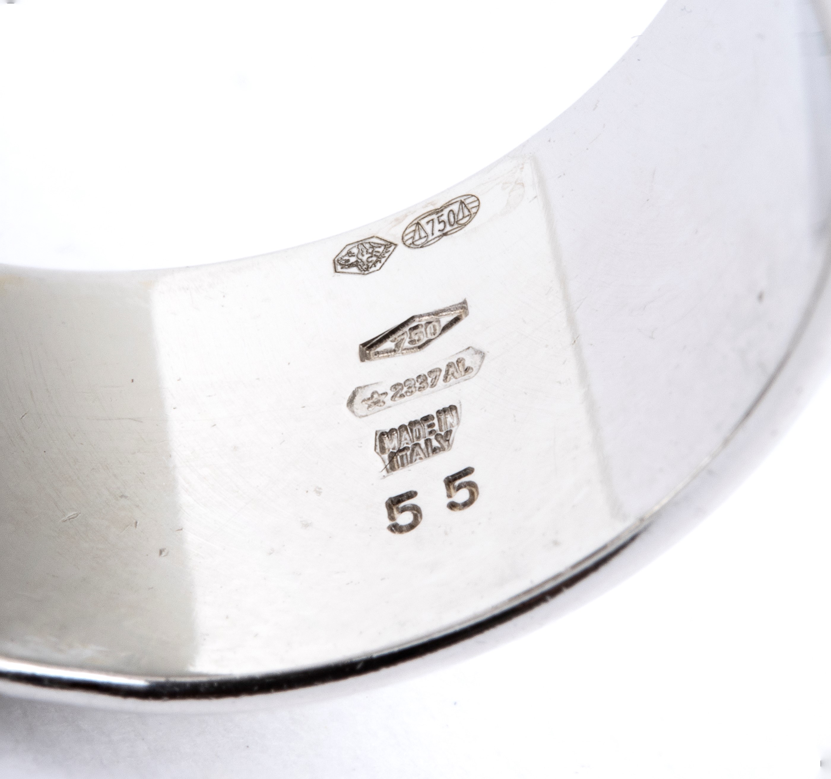 Collezione Monologo: anello a fascia in oro bianco